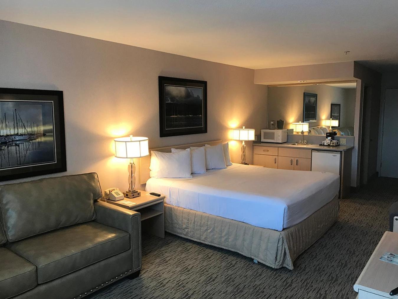 King Room With Sofa Bed photo 1