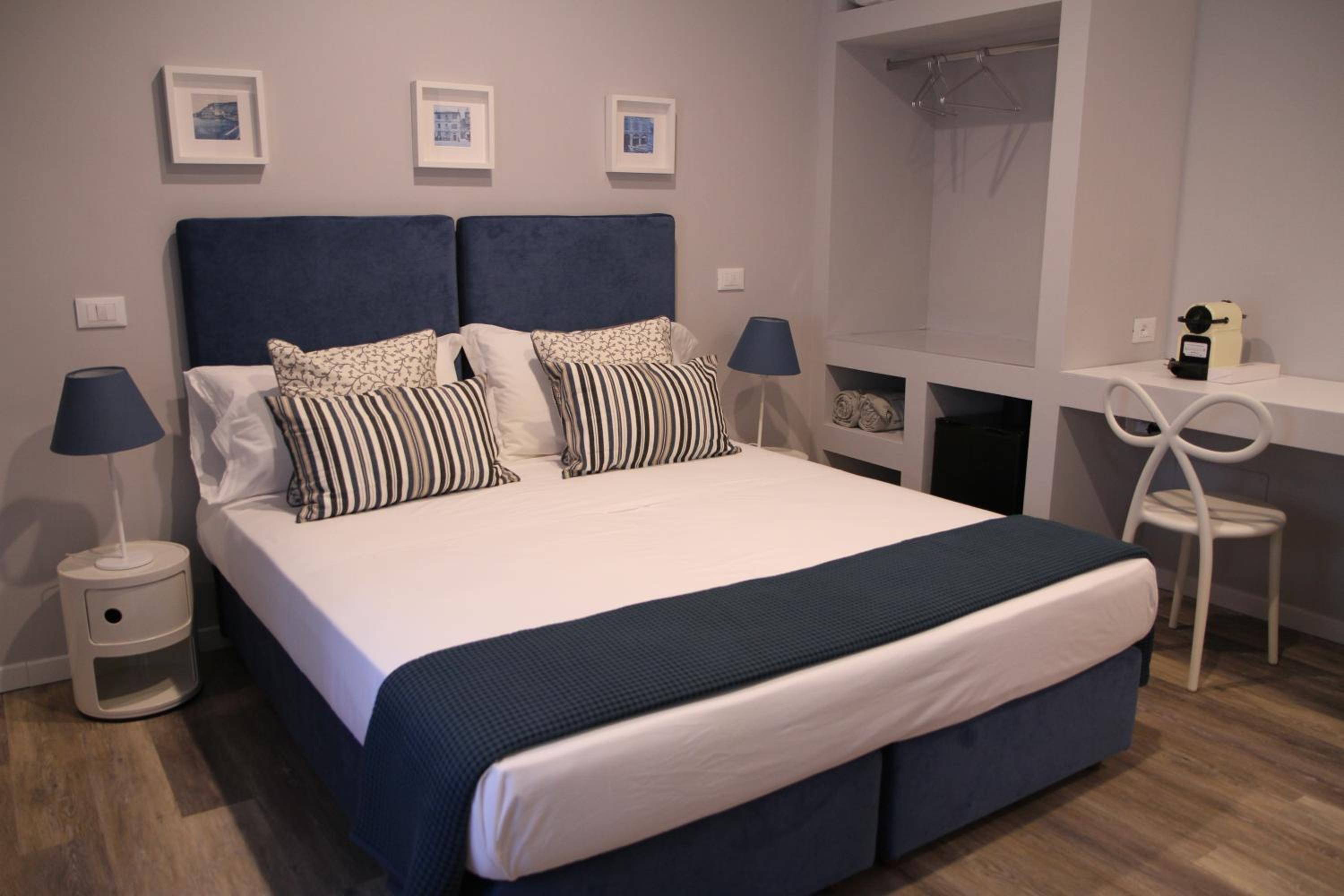 Double or Twin Room photo 2
