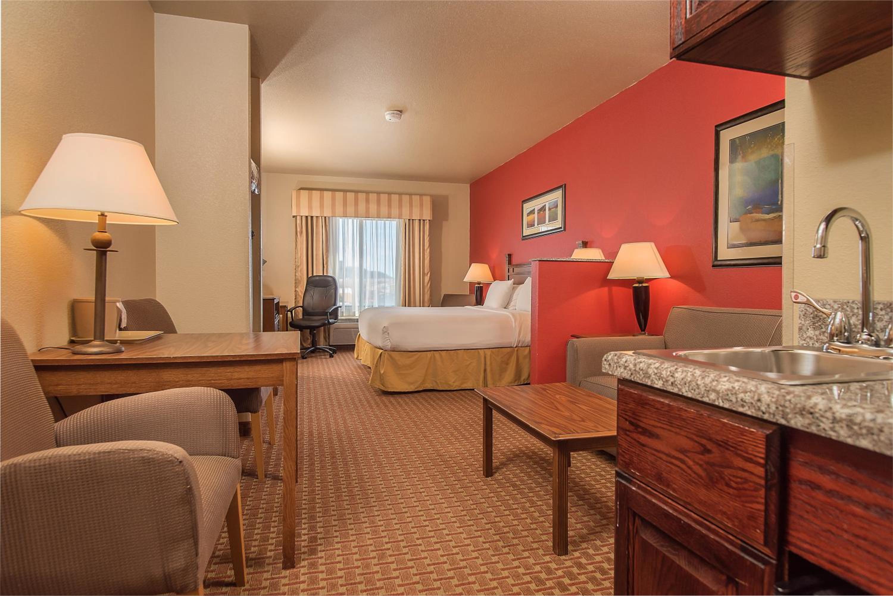 King Studio Suite - Non-Smoking - Photo 1