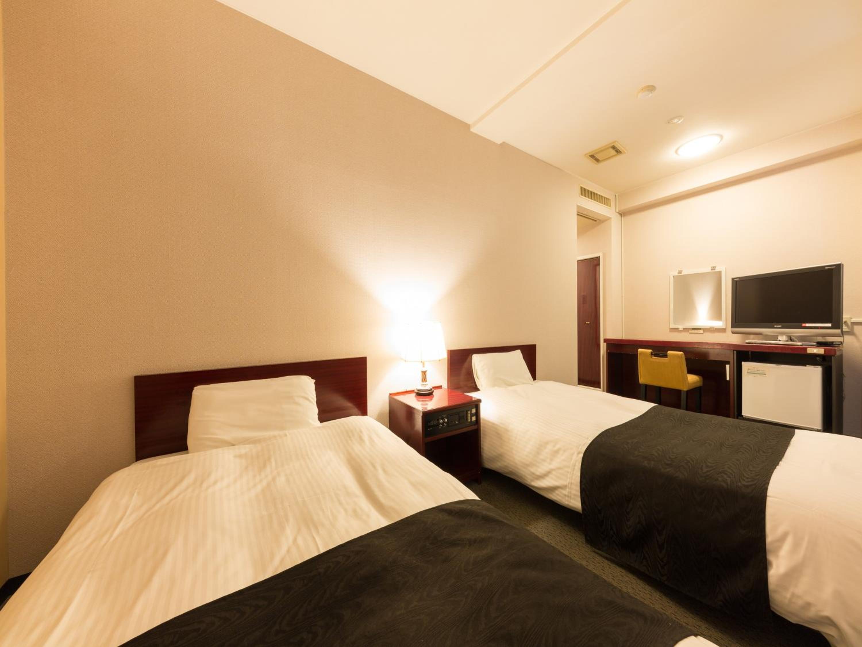 Twin Room - Non-Smoking
