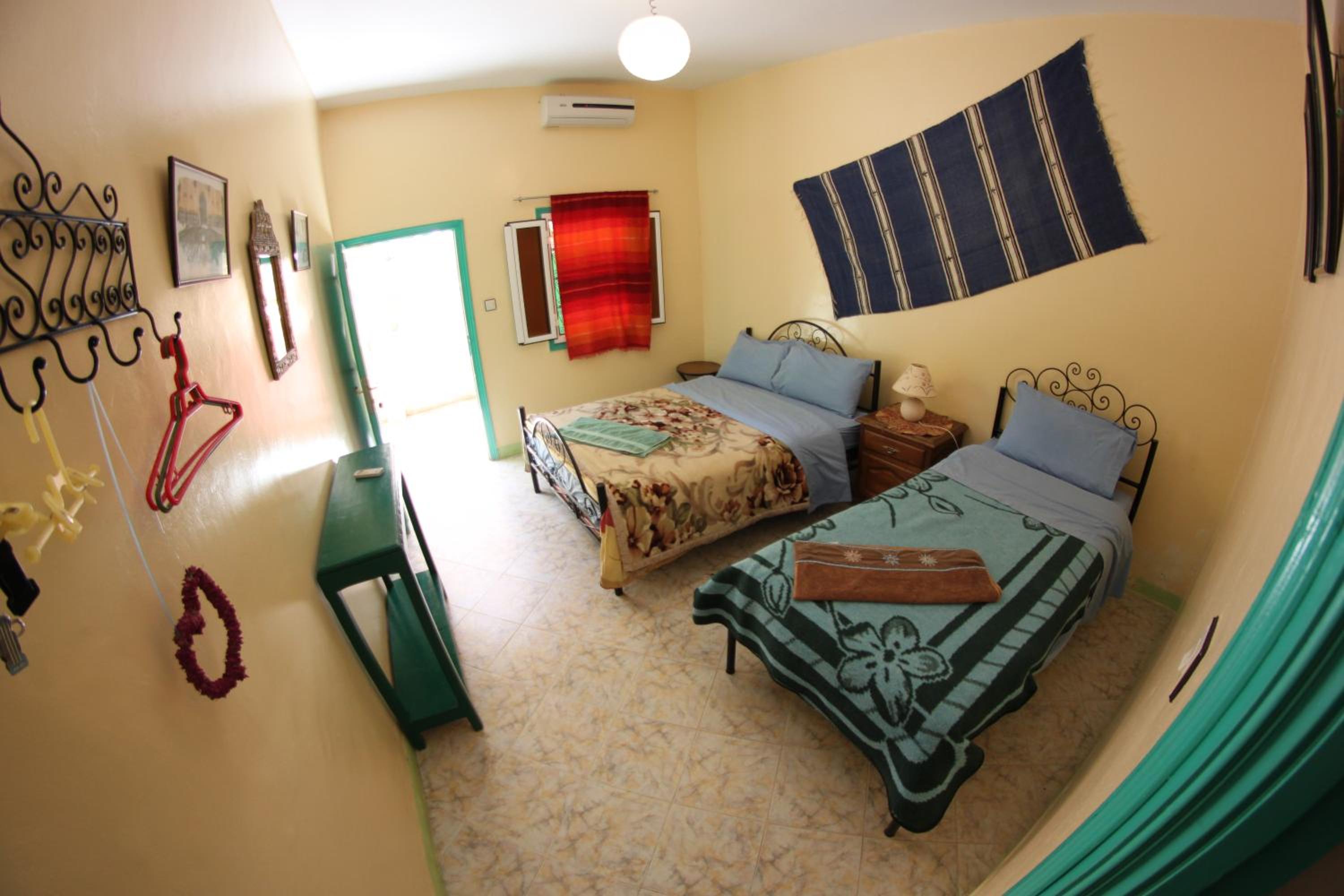 Twin Room with Bathroom photo 1