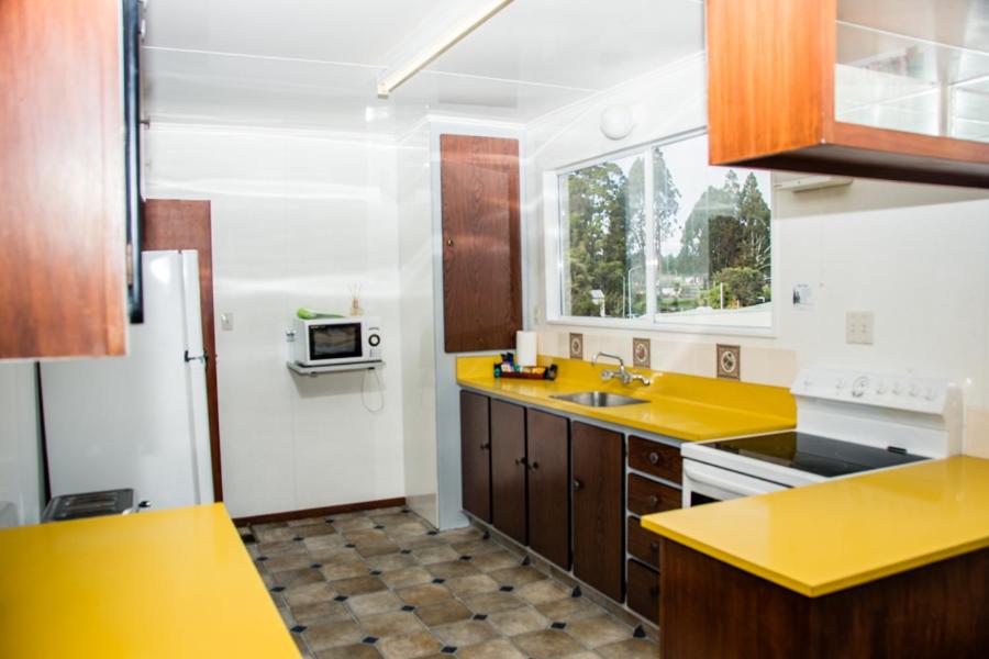 Three-Bedroom Apartment - Photo 8