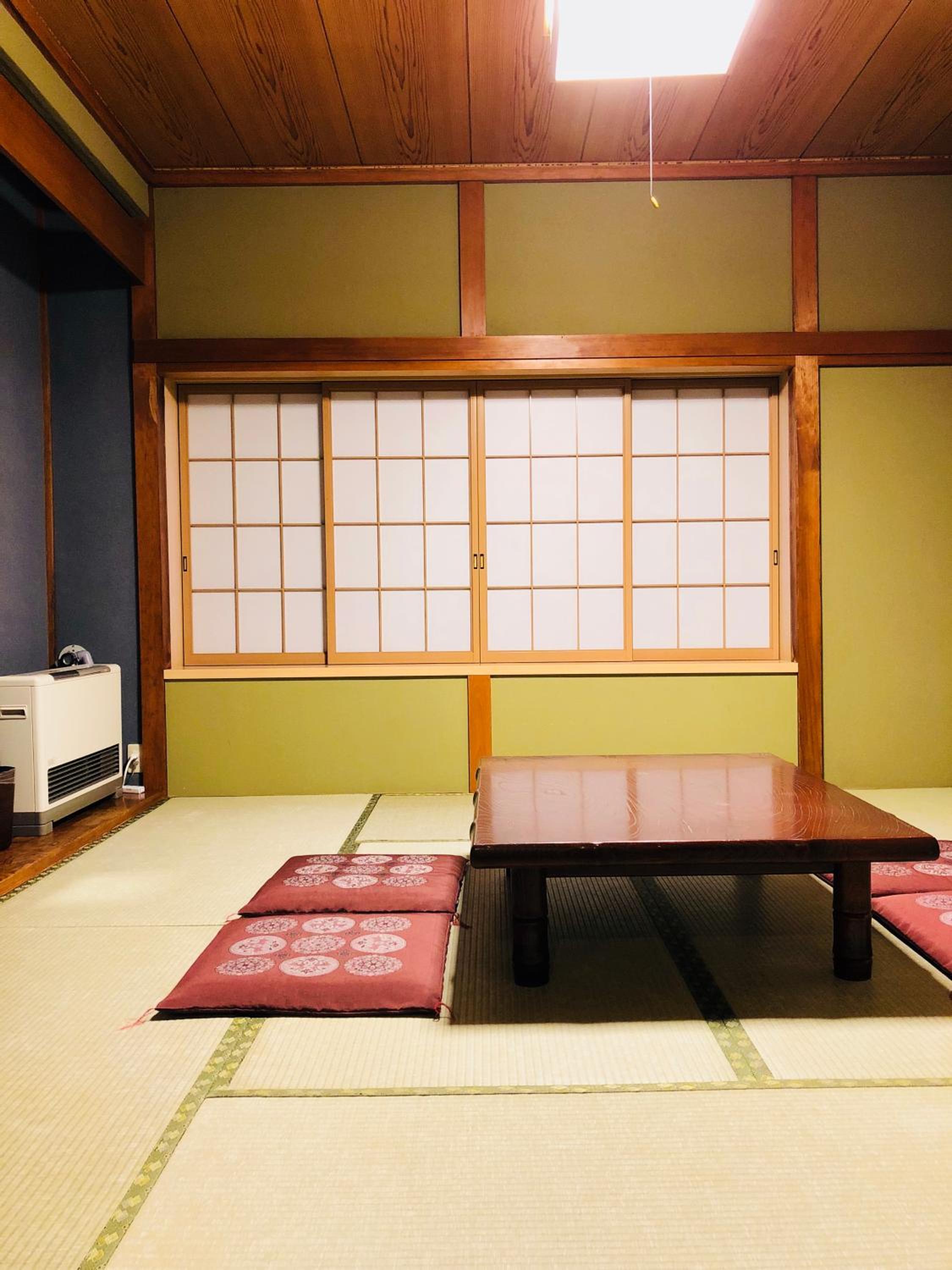 Japanese-Style Room 8 Tatami-mat with Shared Bathroom and Mount Fuji View (2F)