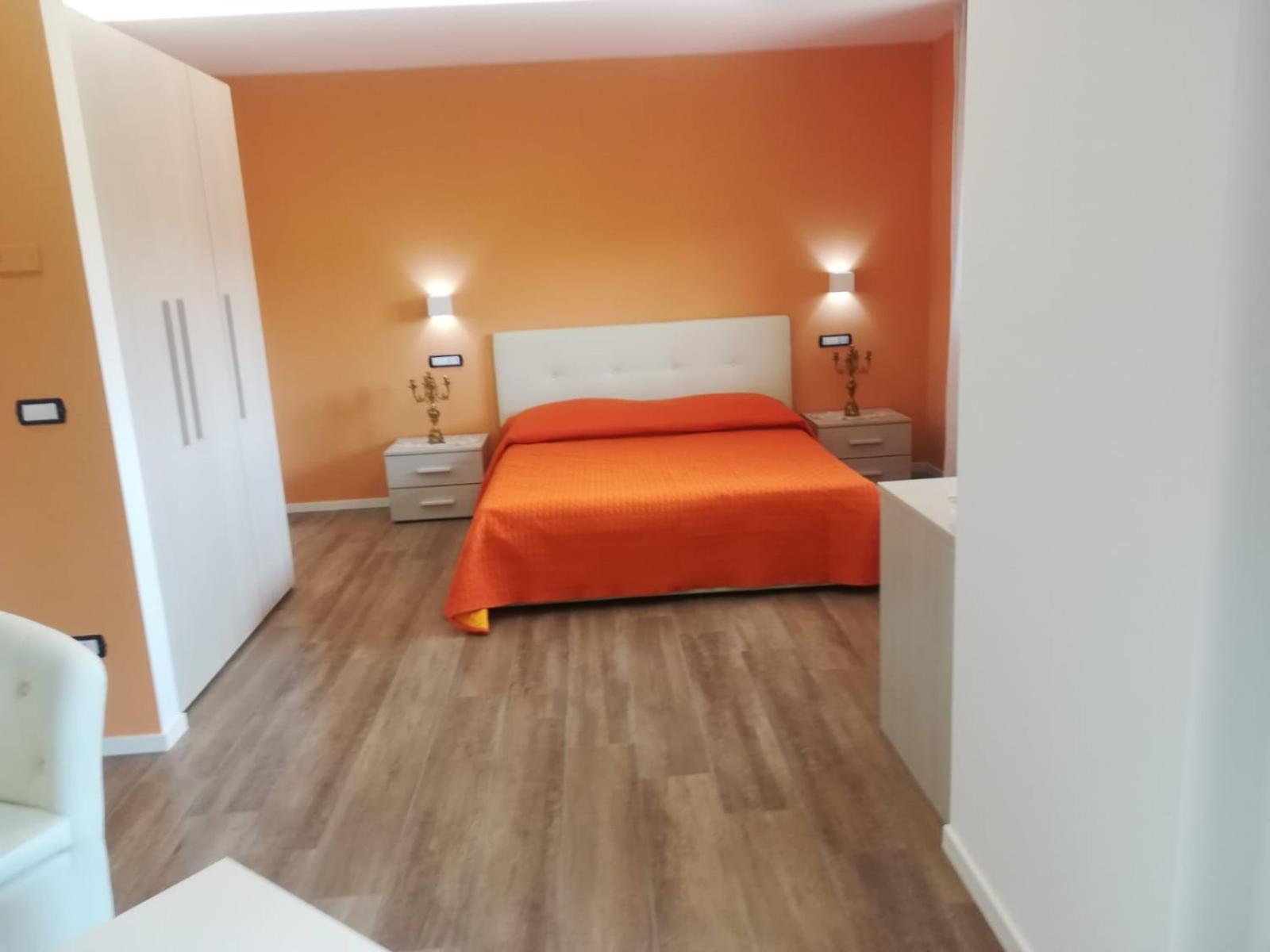 Deluxe Suite with Spa Bath photo 1