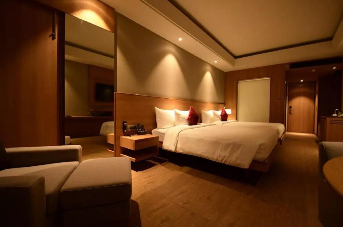 Deluxe Double or Twin Room Deluxe Double or Twin Room