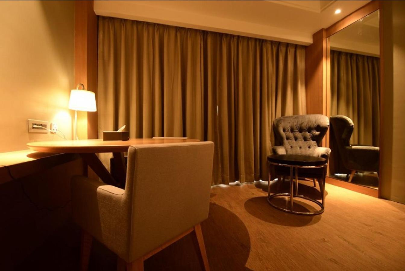 Deluxe Suite photo 2