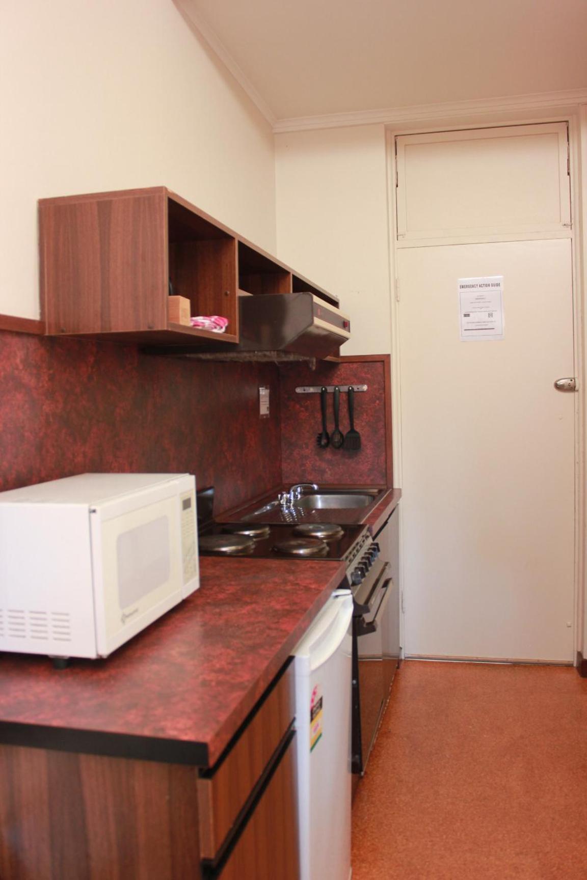 Two-Bedroom Apartment - Photo 16