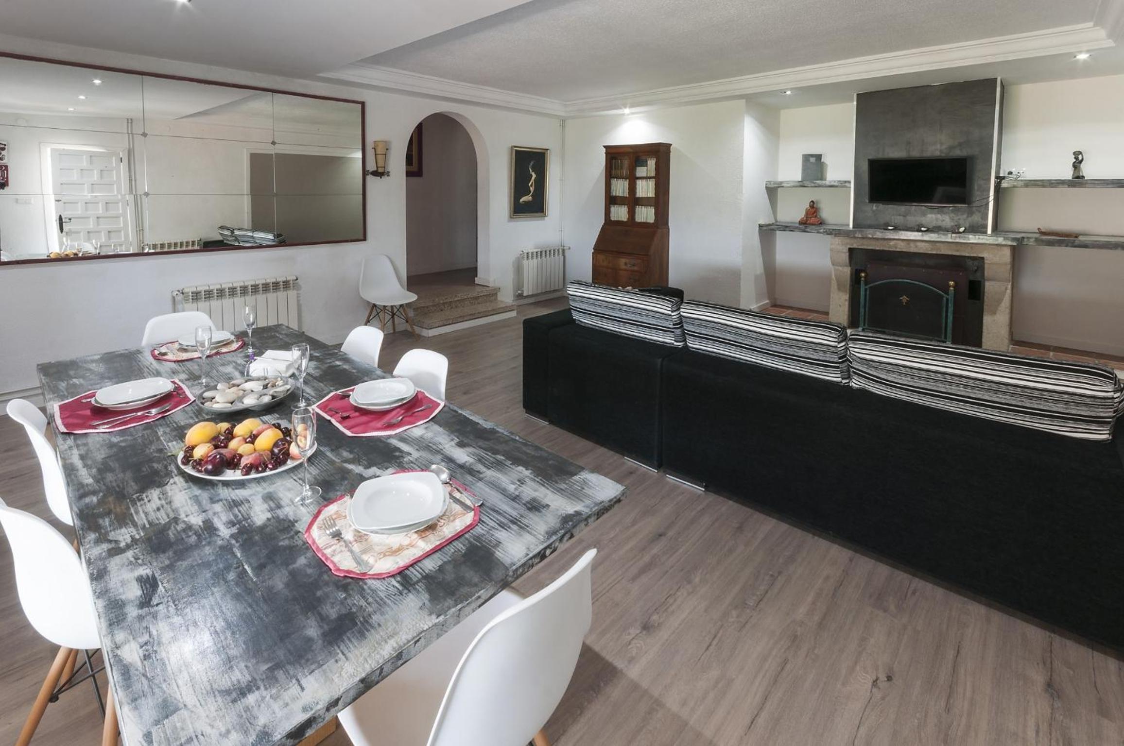 Villa photo 3