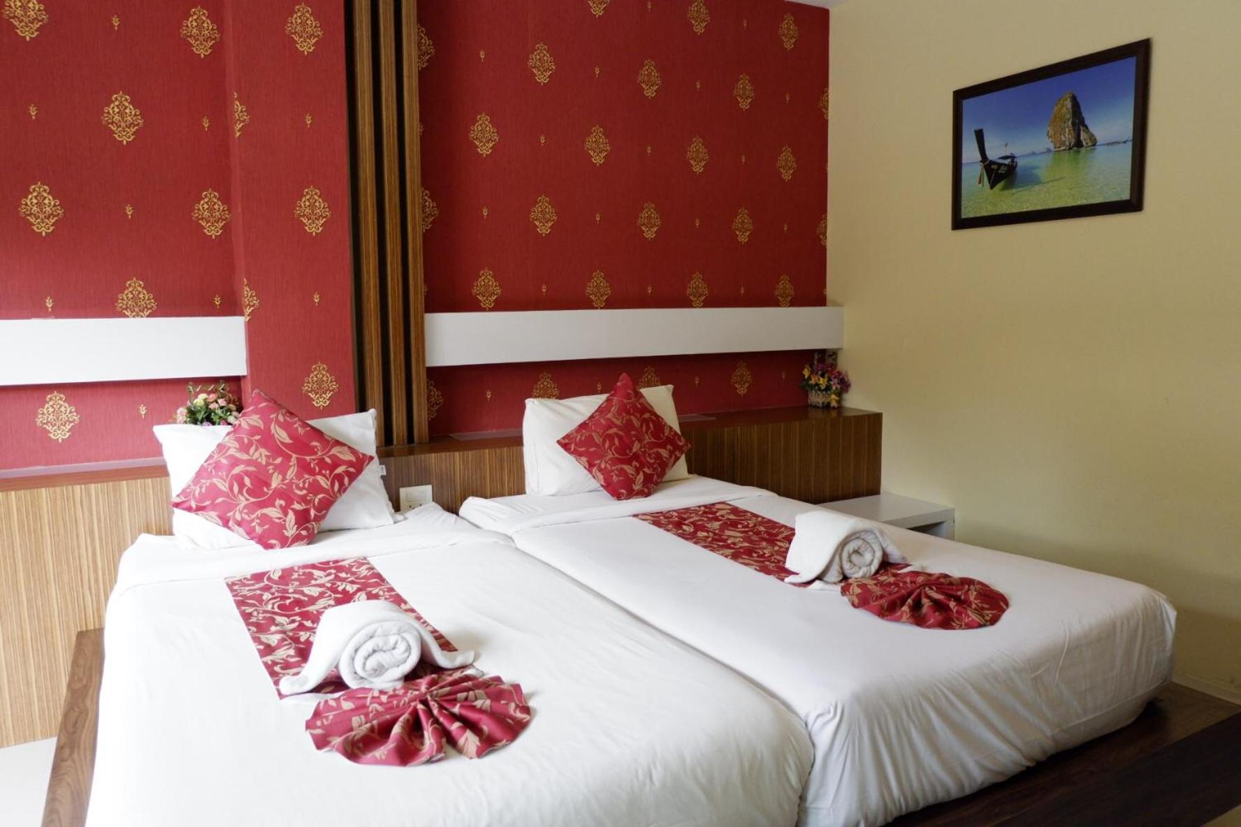 Economy Twin Room - Photo 2