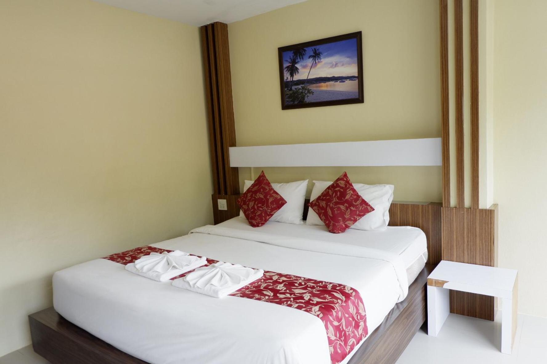 Economy Double Room - Photo 8