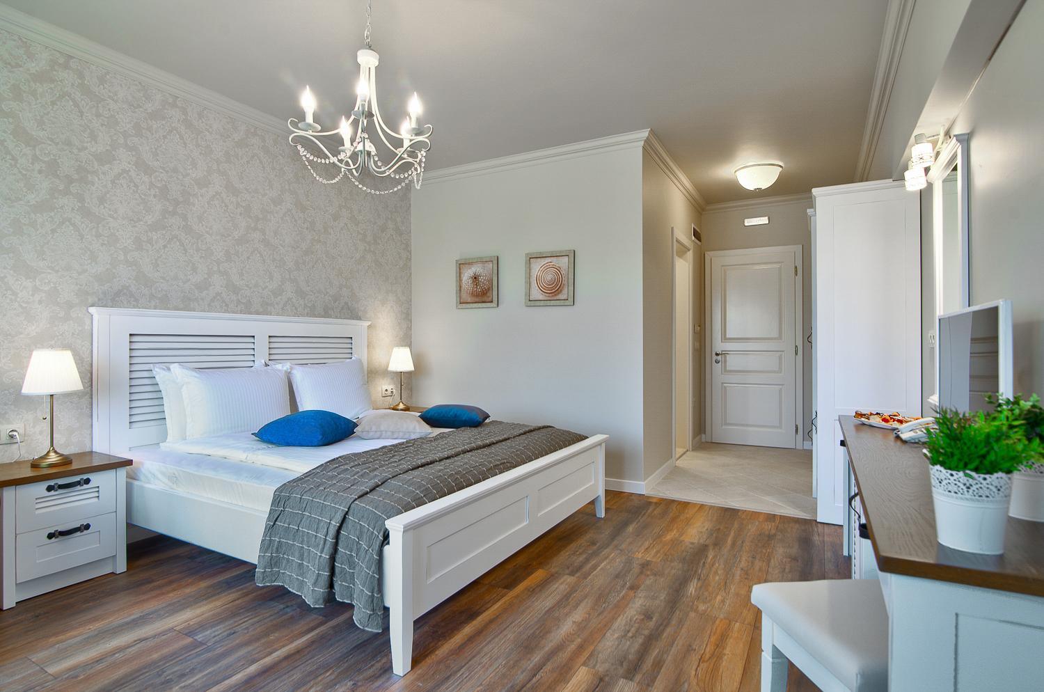 Double Room with Balcony and a Partial Sea View ( 2 Adults + 0 Children) photo 3