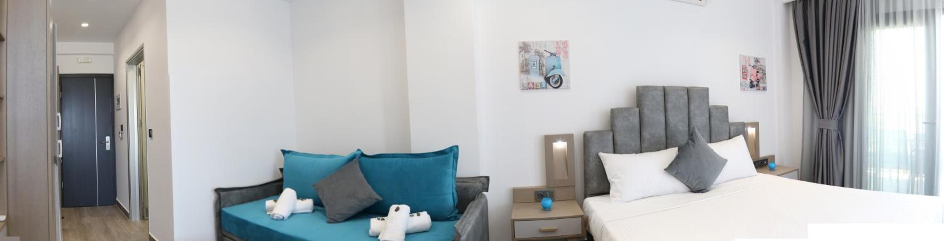Junior Suite with Sea View - Photo 1
