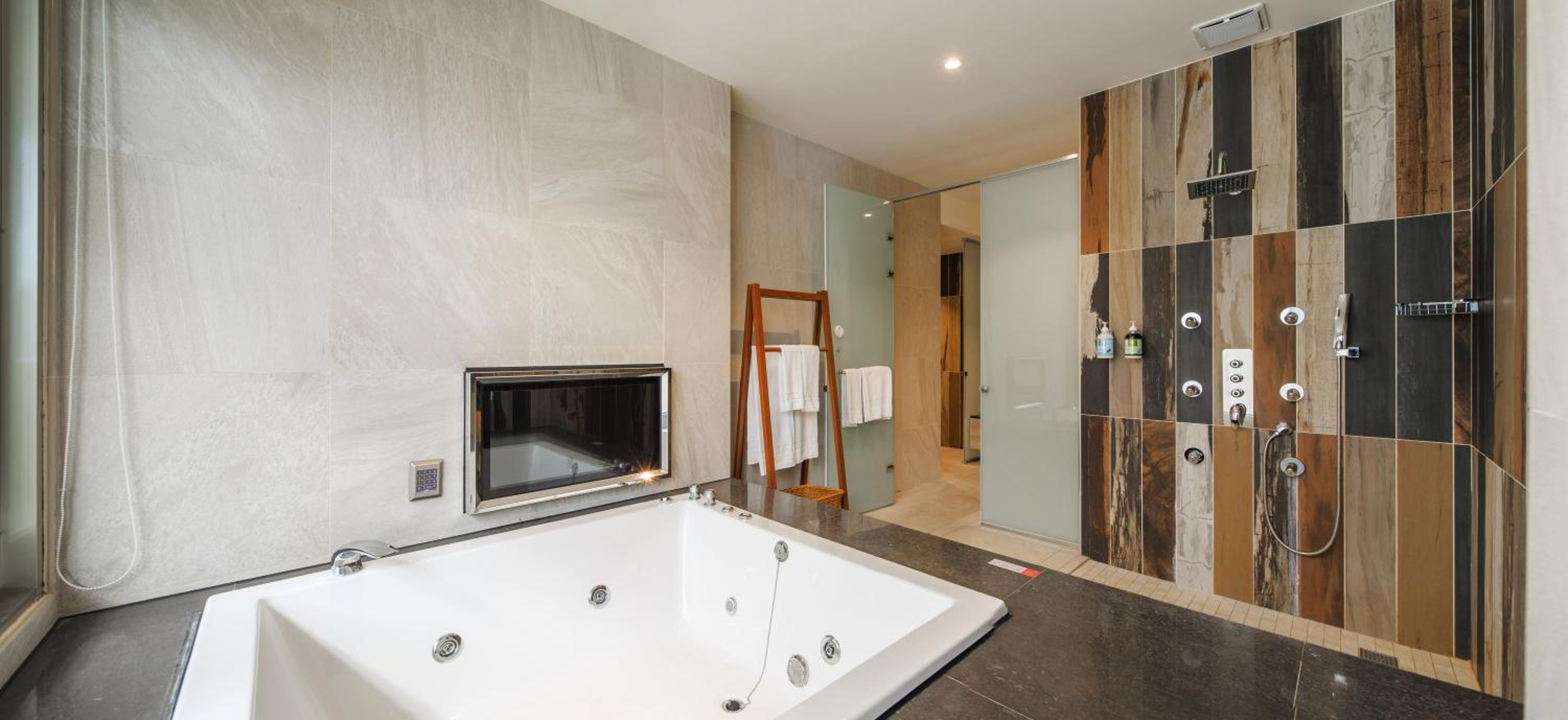 Deluxe Triple Room photo 3