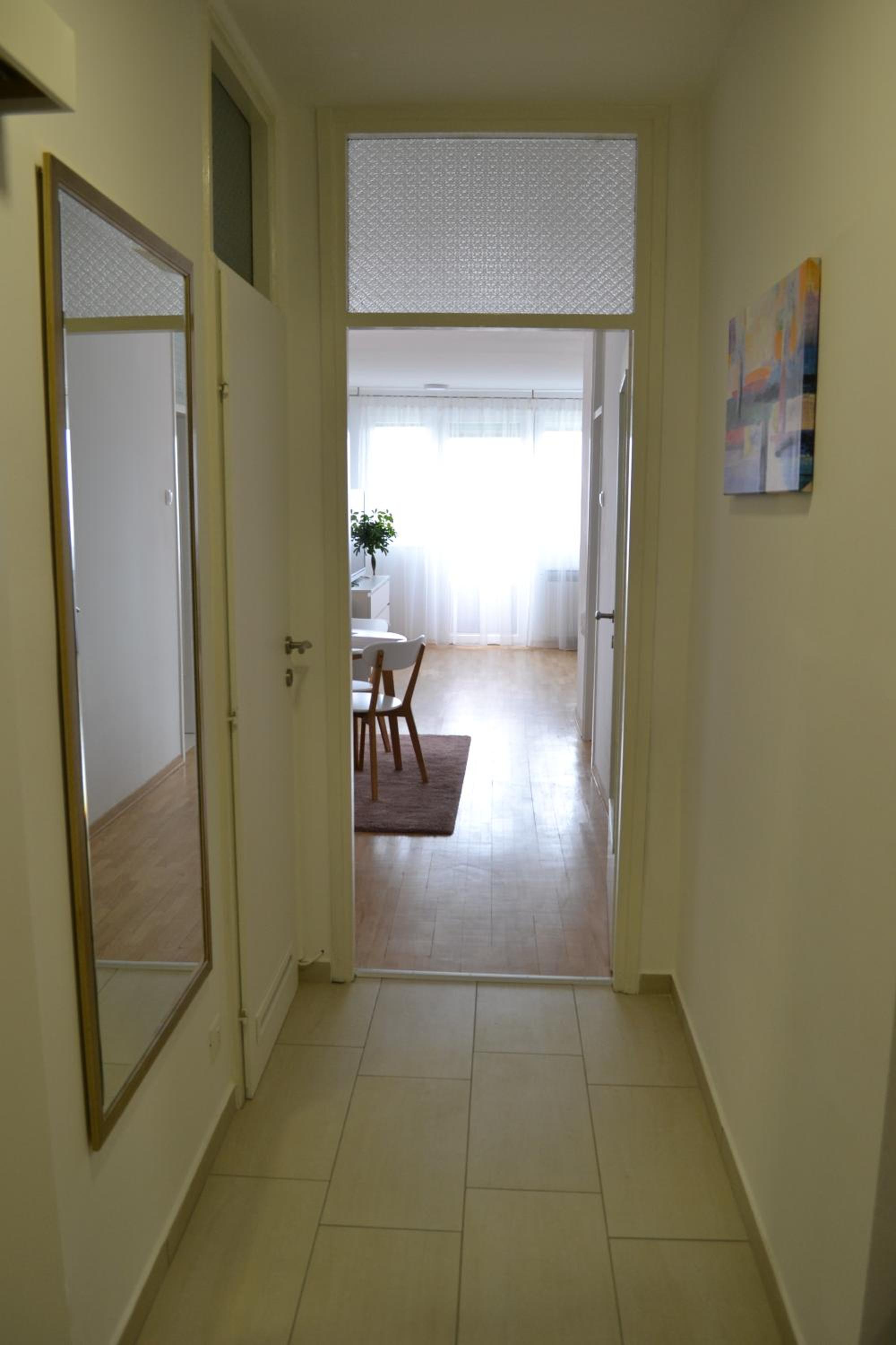 Apartment - Photo 8