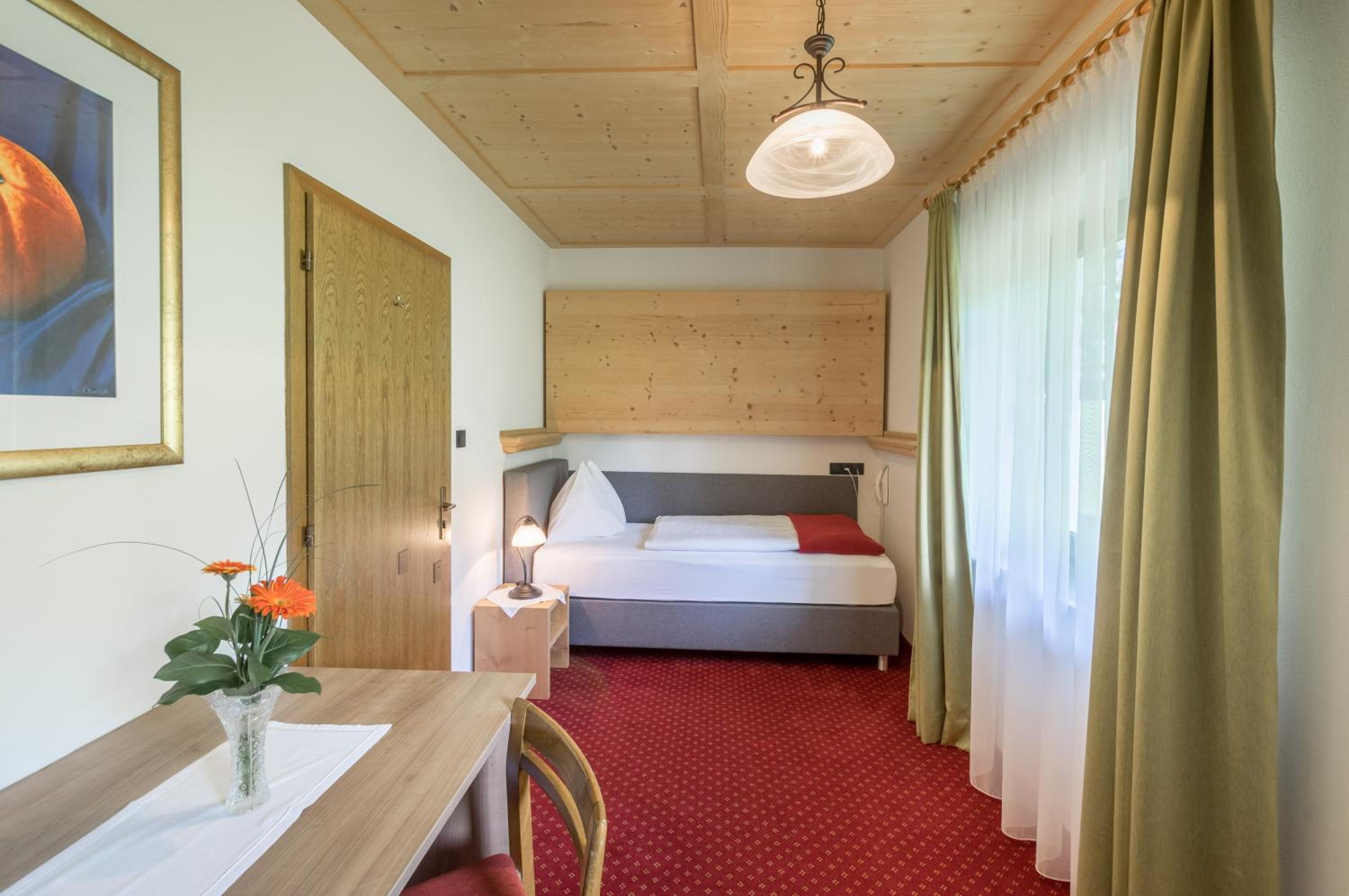 Single Room photo 1