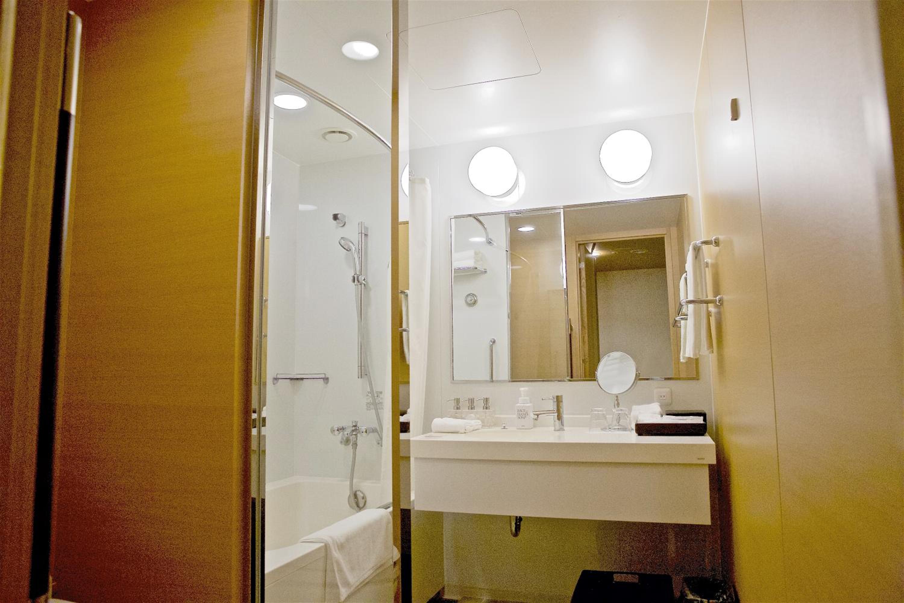 Special Offer - Superior Double Room - Non-Smoking thumbnail 6