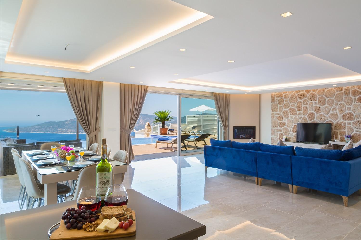 Villa photo 1