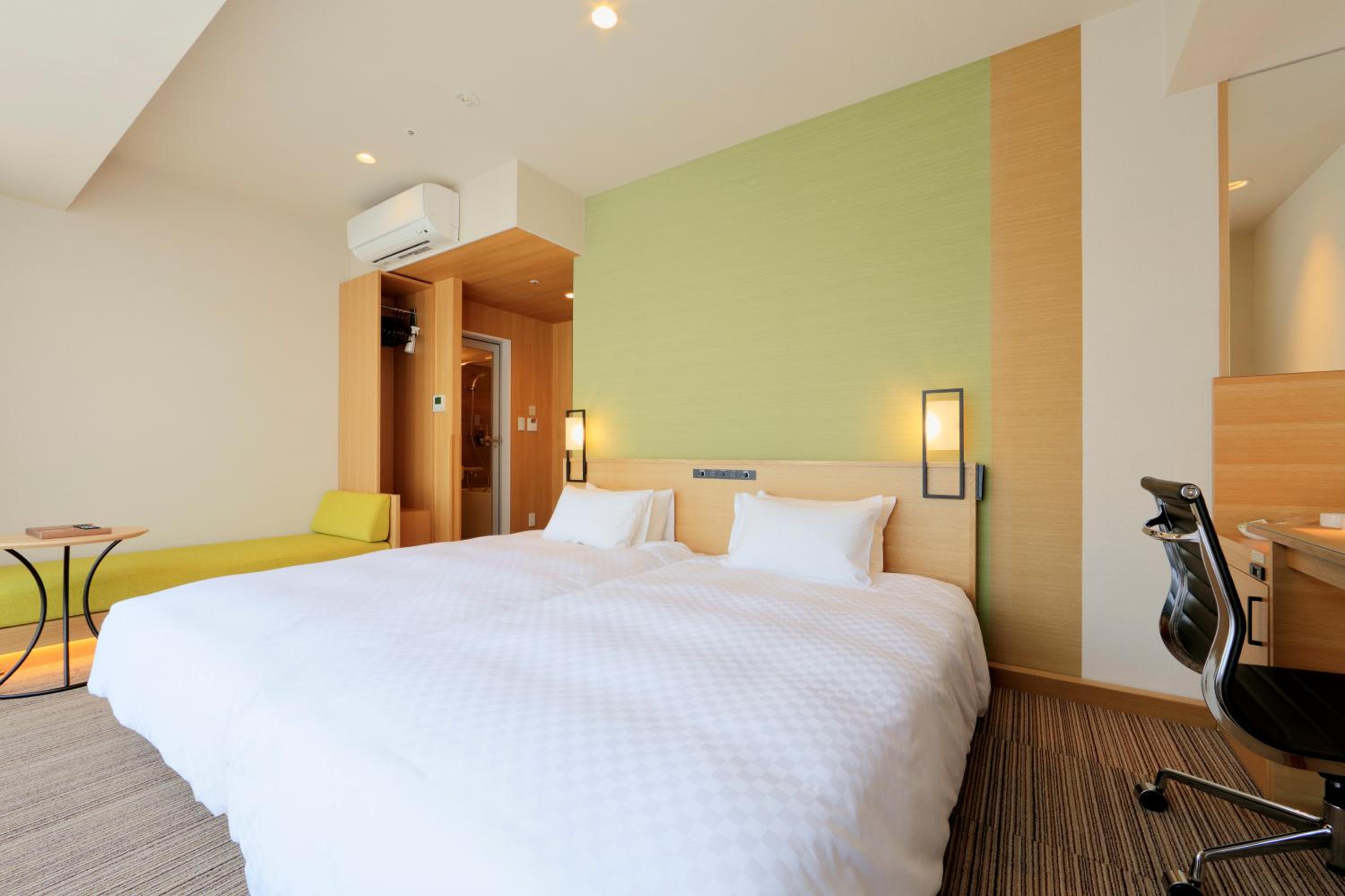 Executive Twin Room (2 Adults)