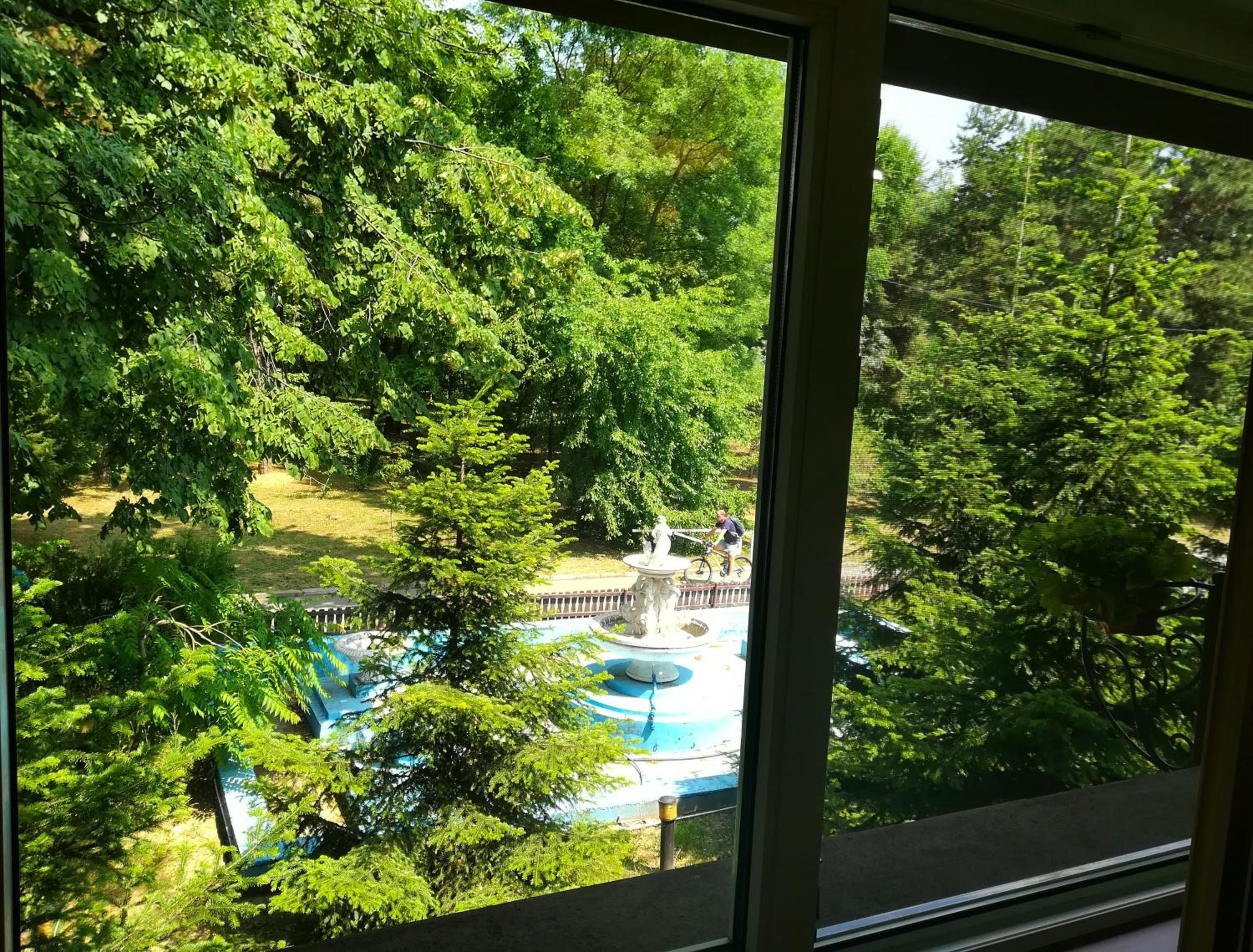 Superior Double Room with Balcony and Park View - Photo 8
