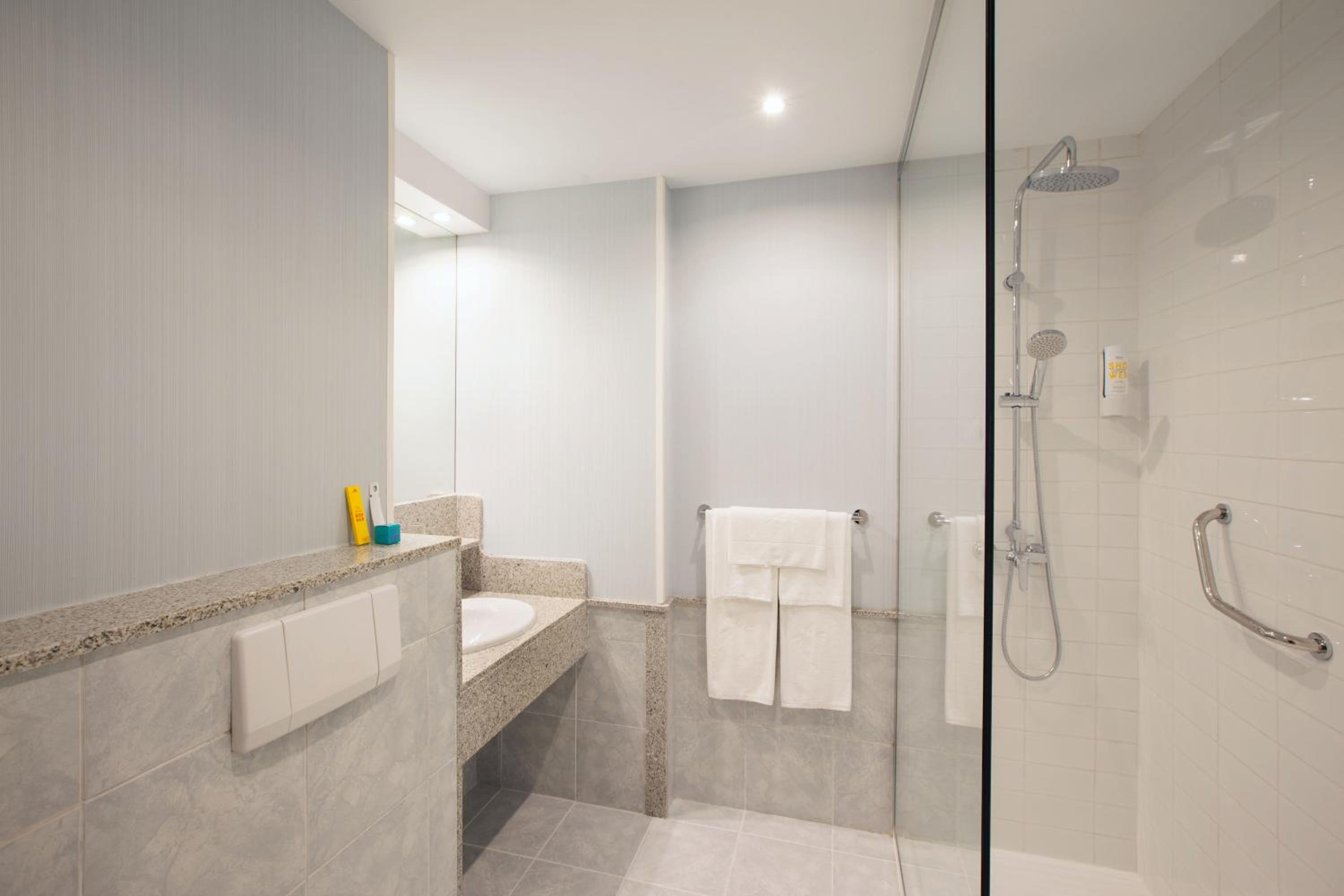 Standard Double Room - Photo 2