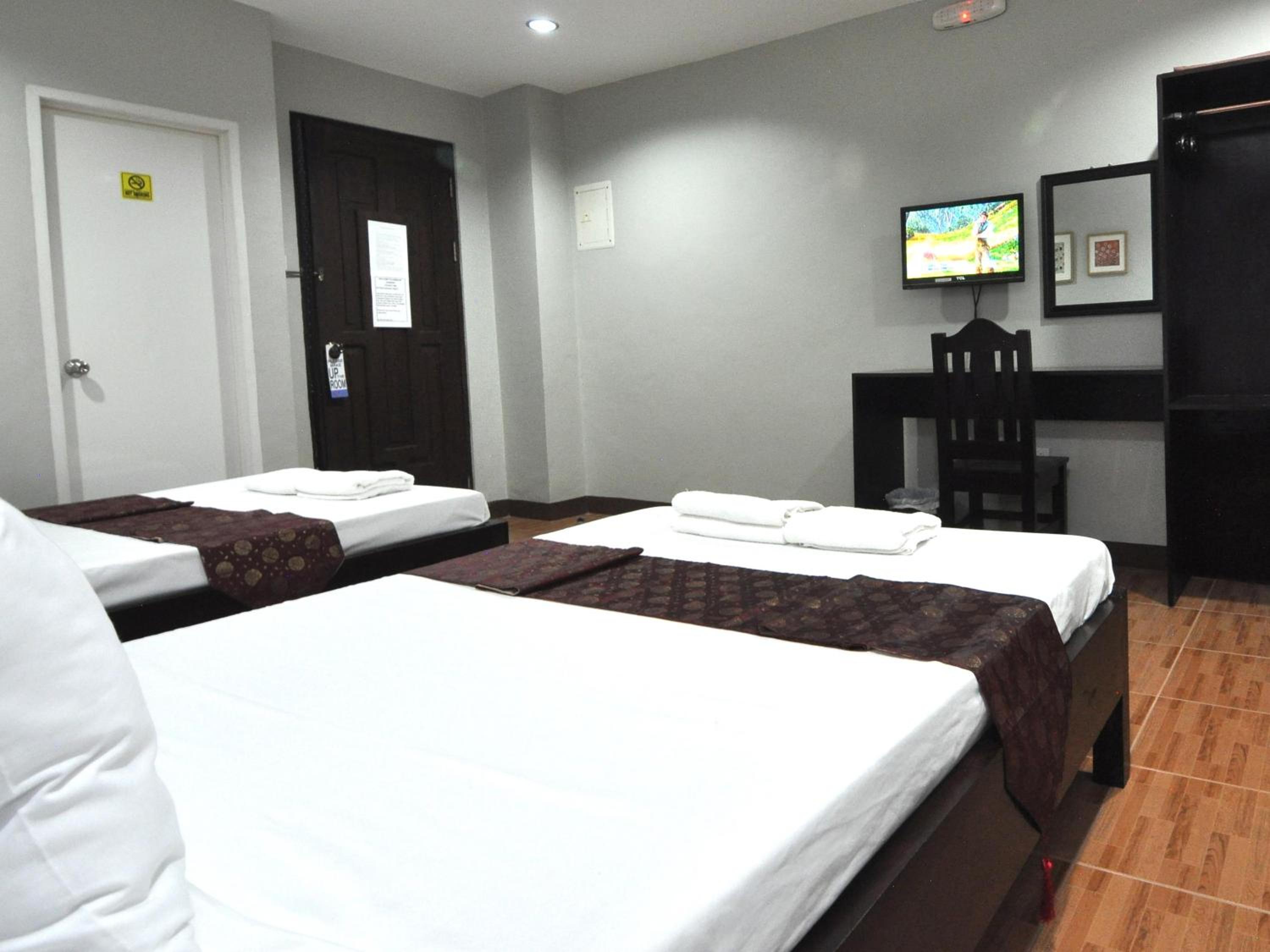 Quadruple Room photo 2