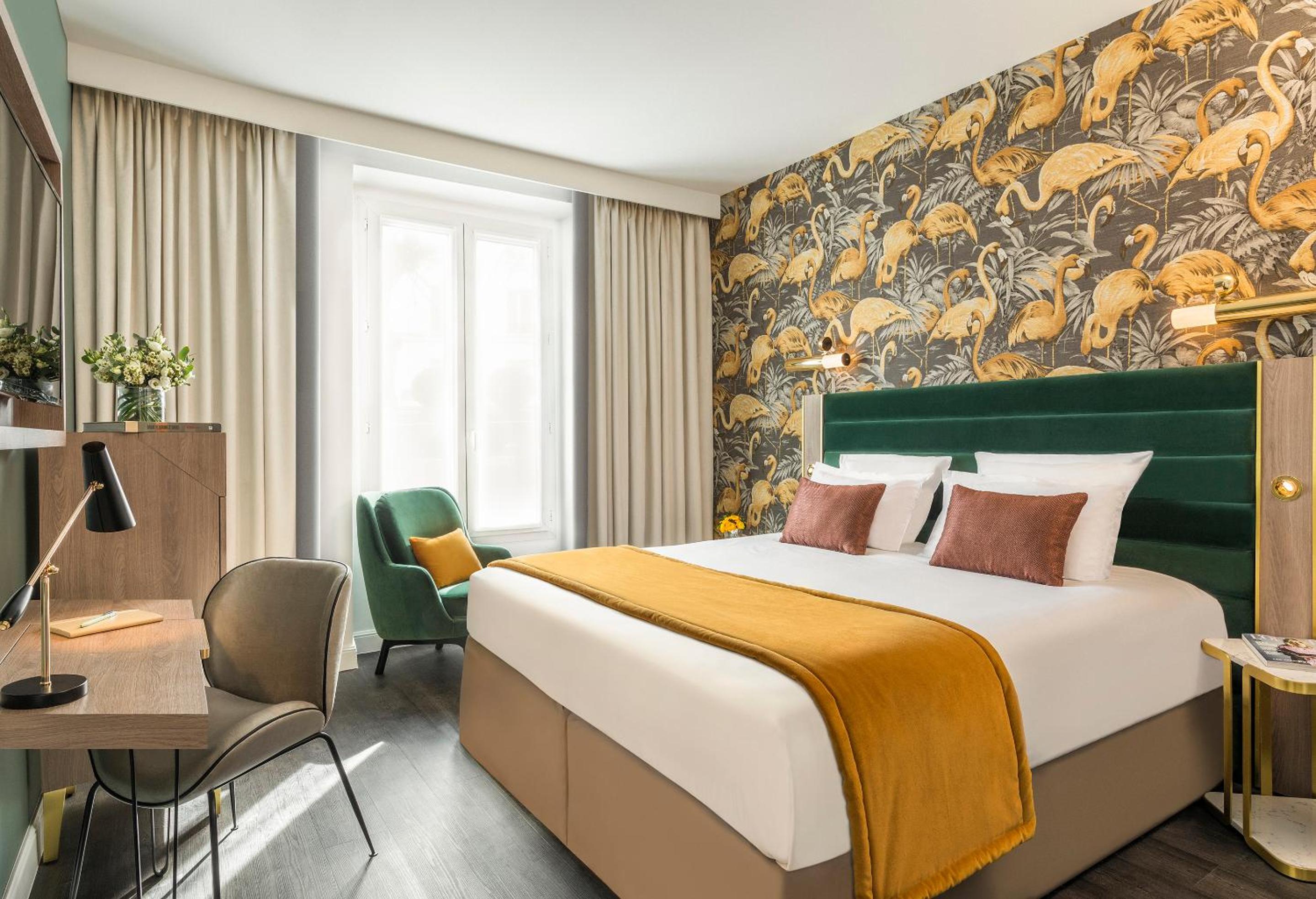 Superior Queen Room