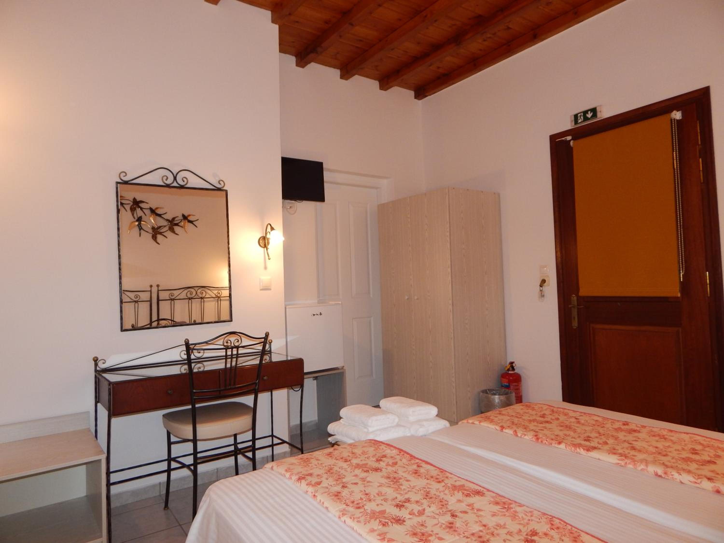 Standard Double or Twin Room photo 3