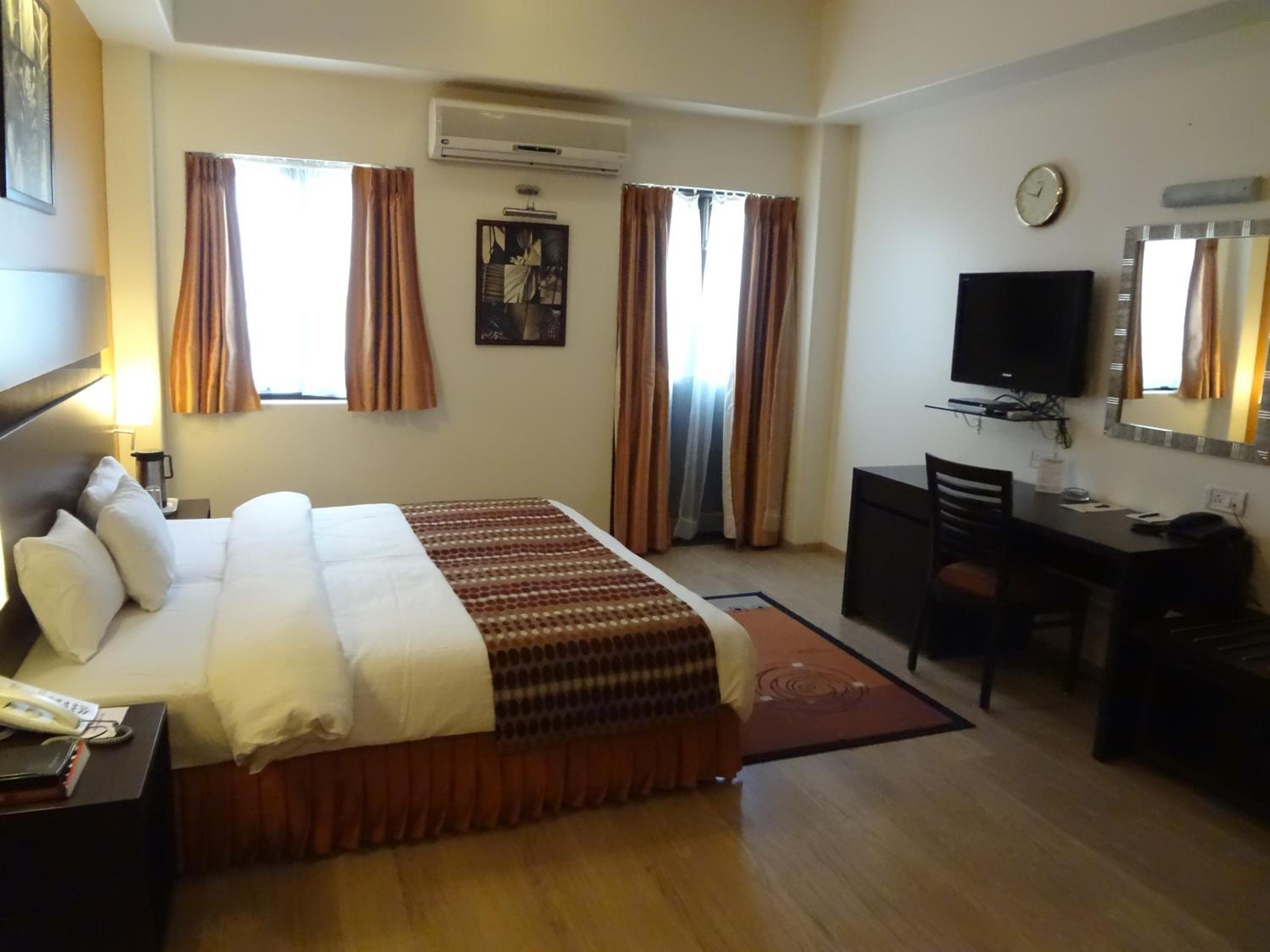Deluxe Room - Photo 1
