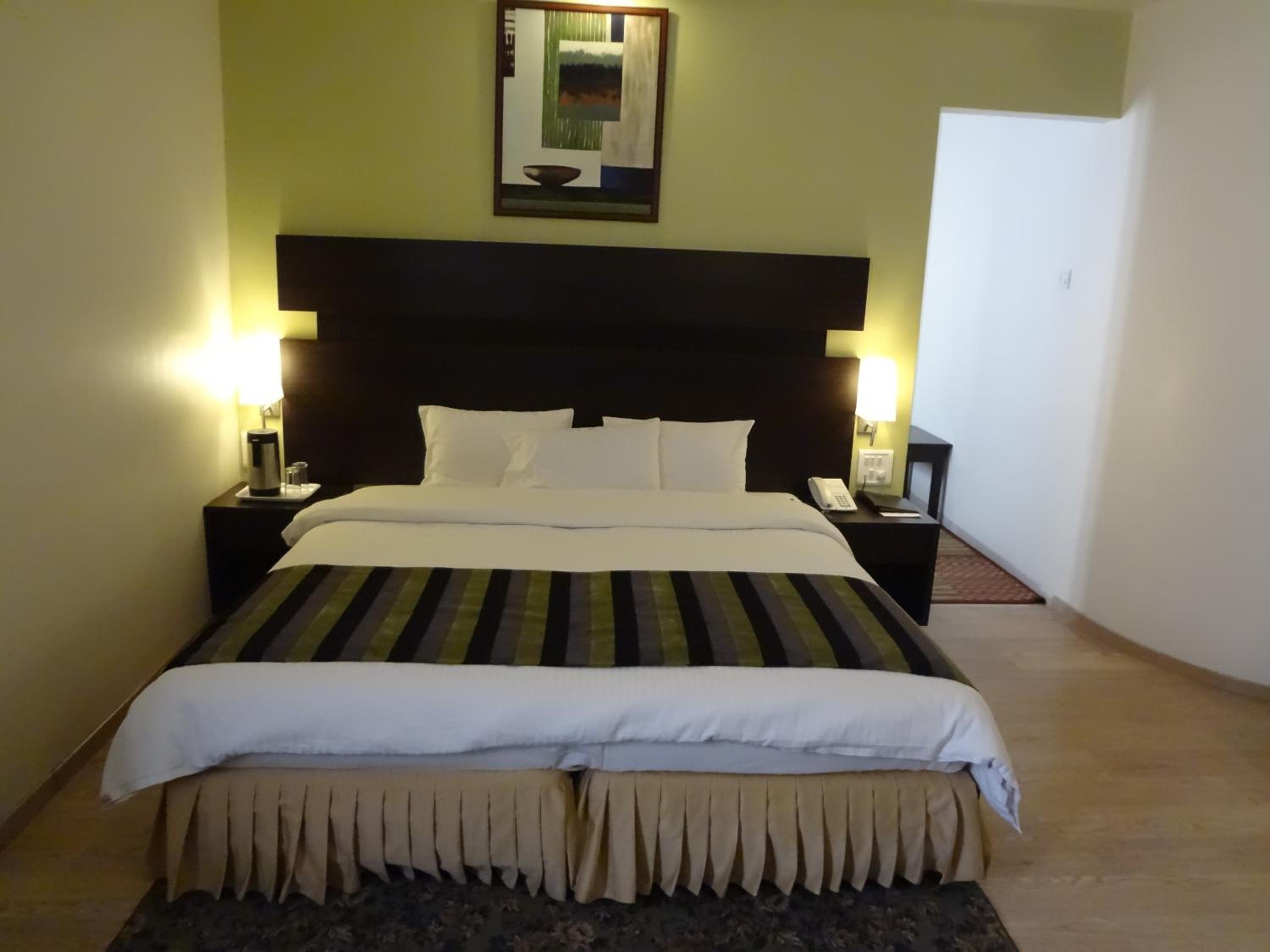 Deluxe Room - Photo 4