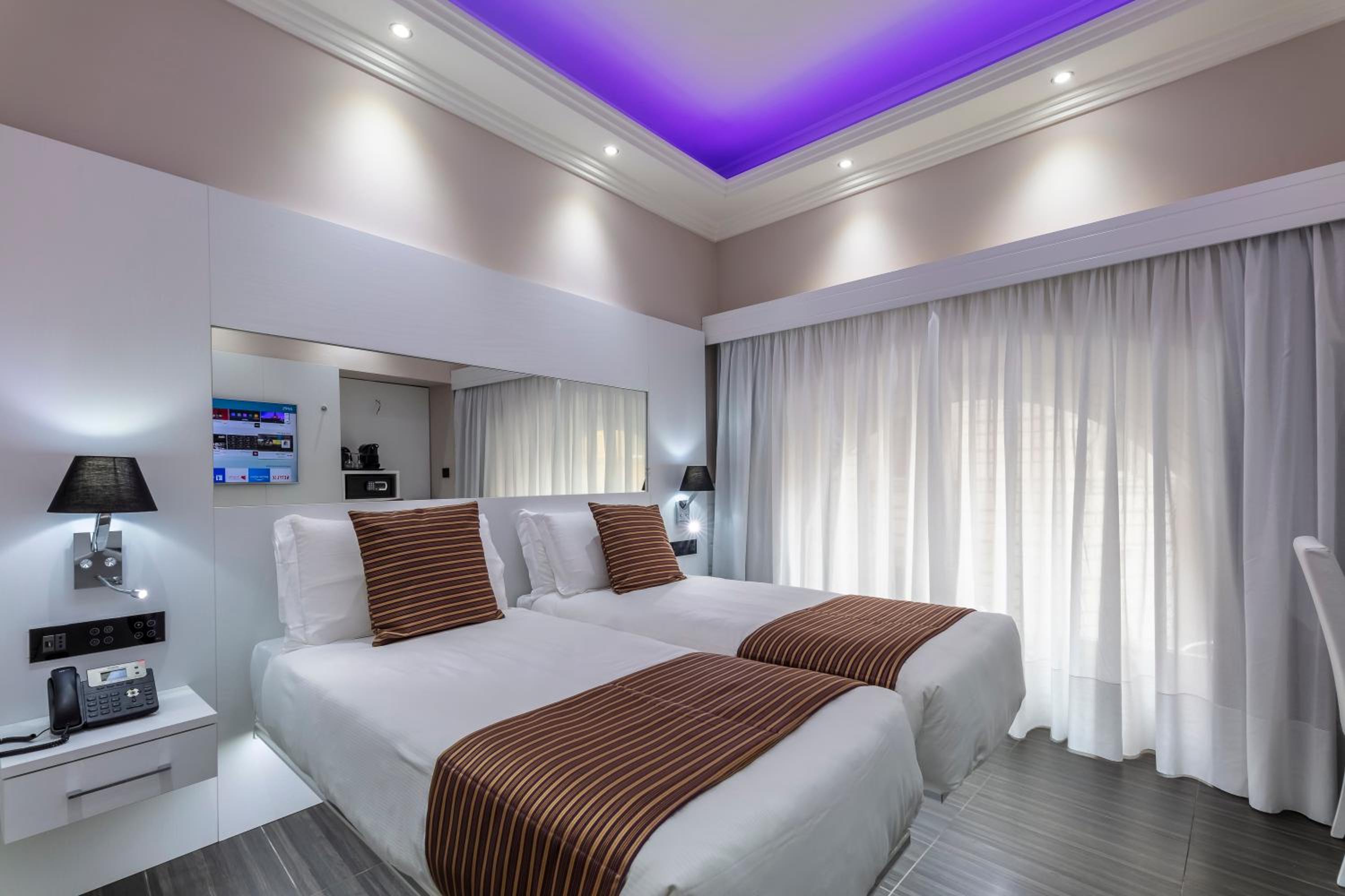 Deluxe Double Room photo 3
