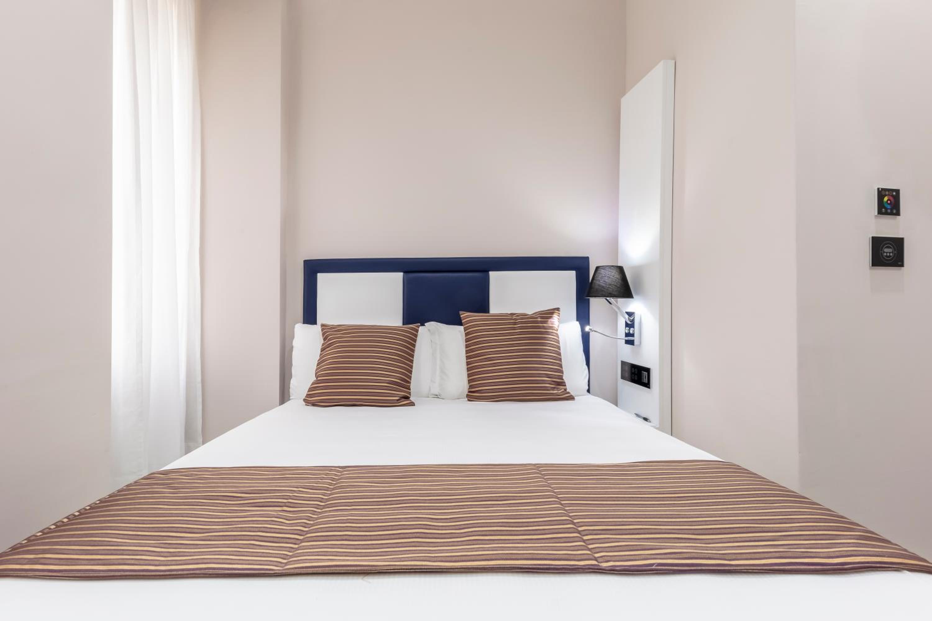 Standard Double Room photo 3