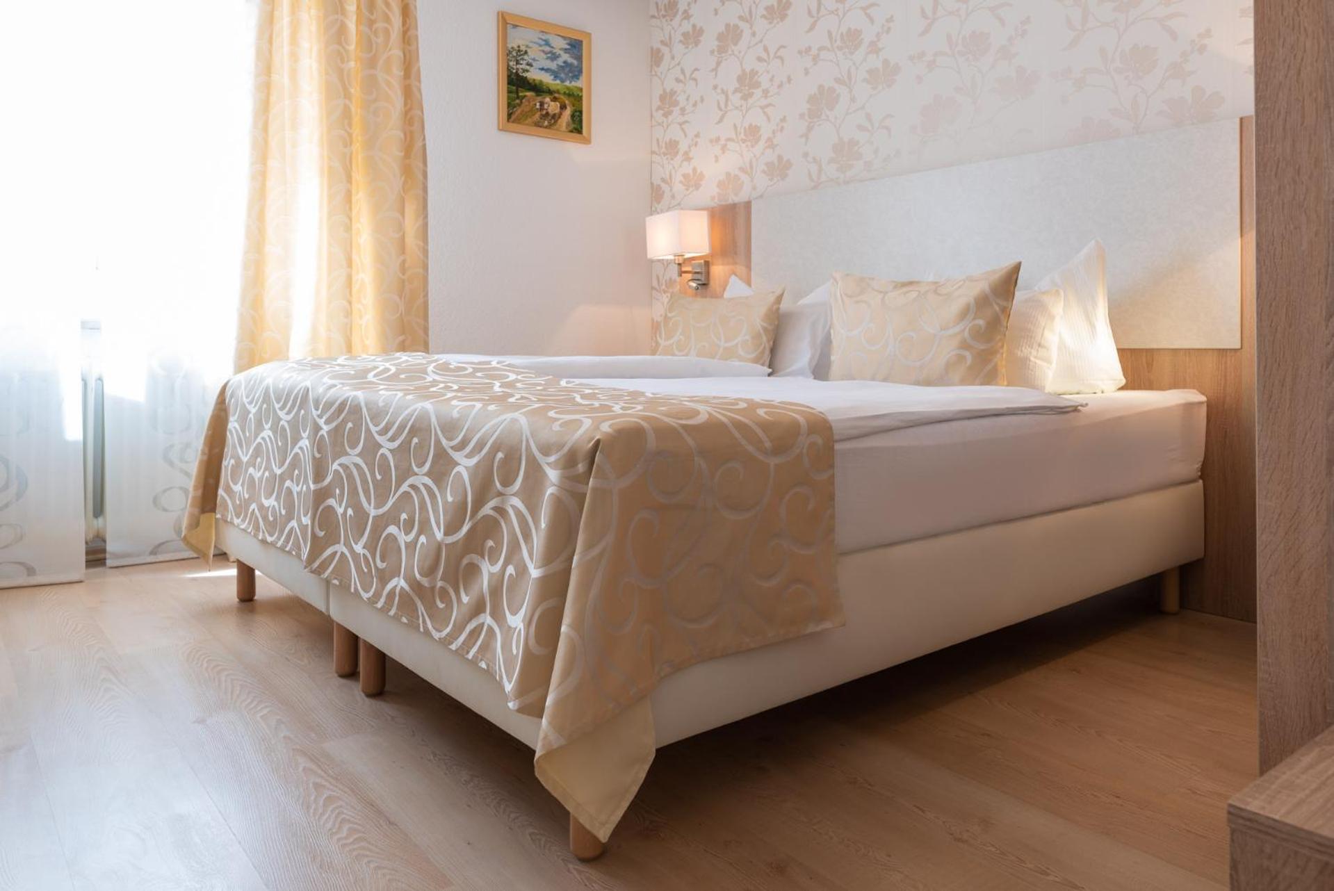 Superior Double Room - Photo 9