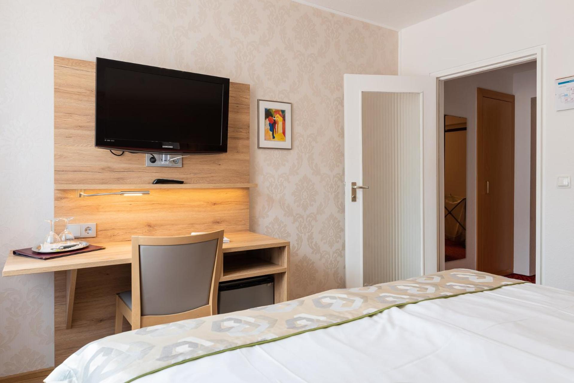 Superior Double Room - Photo 12