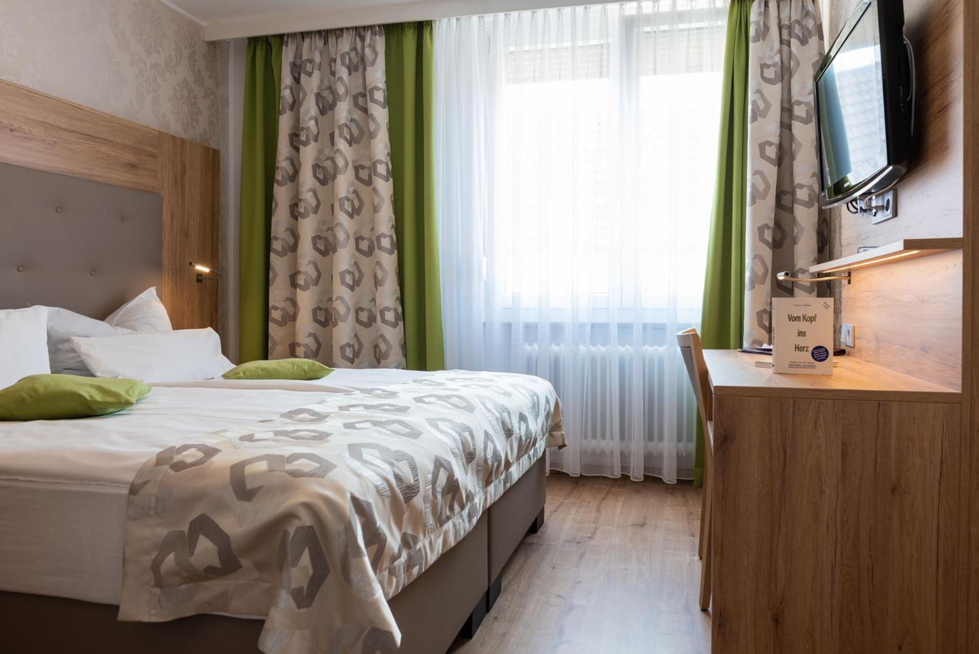 Superior Double Room - Photo 10