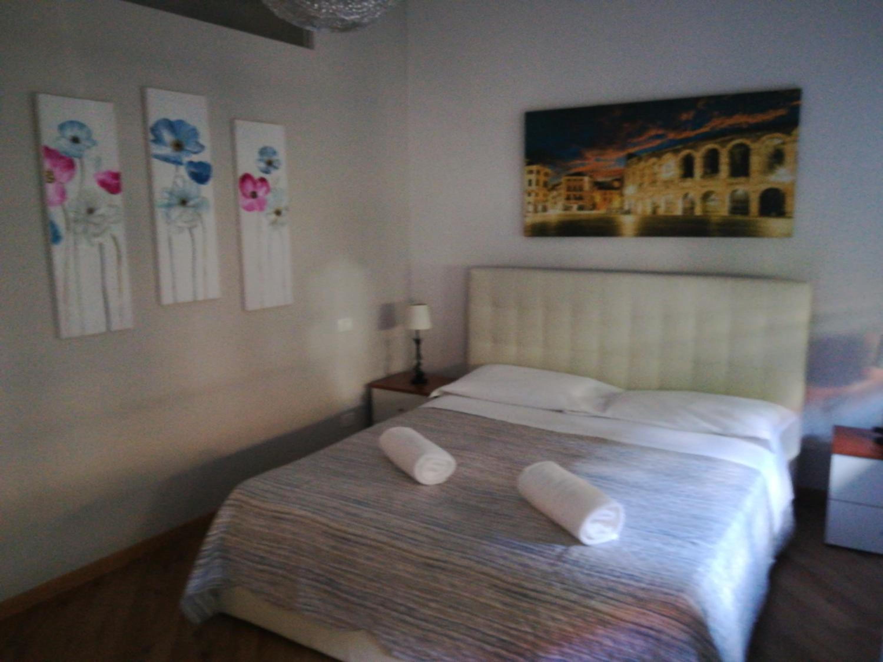 Deluxe Double Room with Private Bathroom - Photo 51