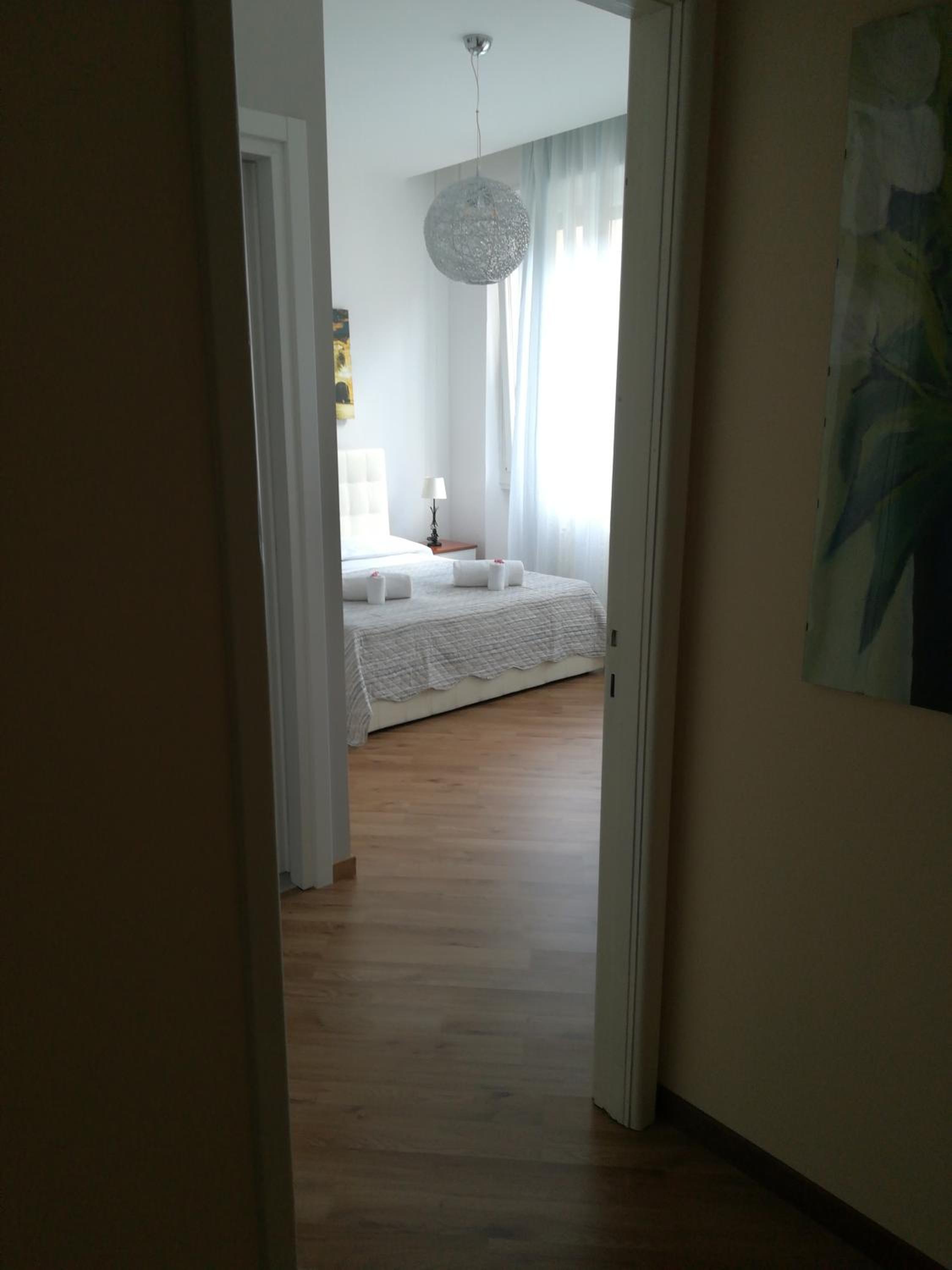 Deluxe Double Room with Private Bathroom - Photo 58