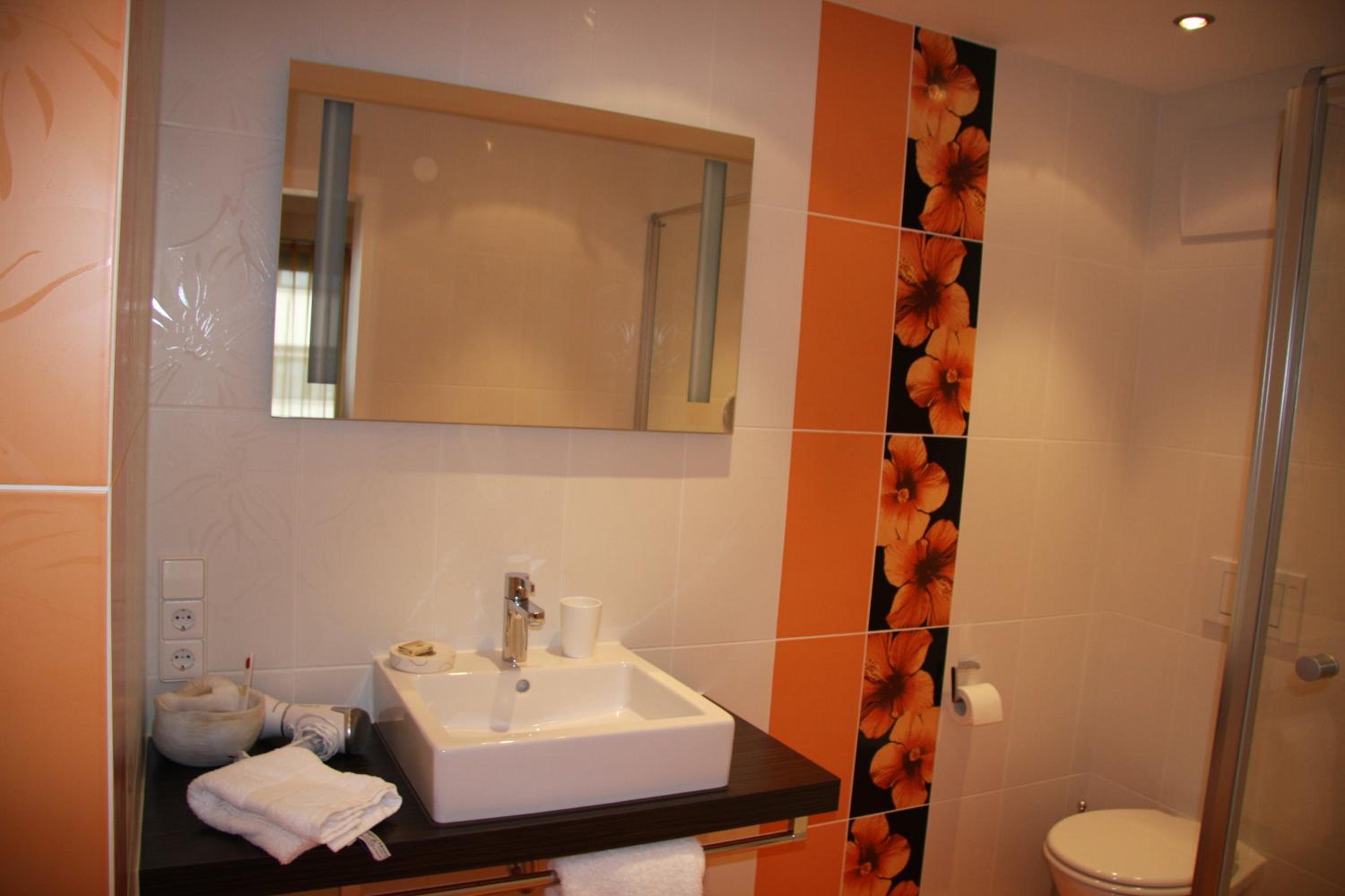 Standard Twin Room photo 3