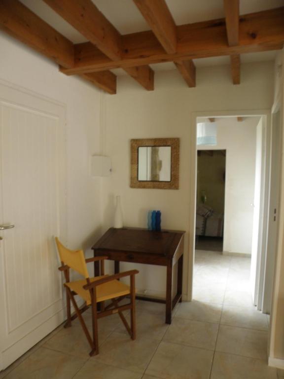 One-Bedroom House photo 3