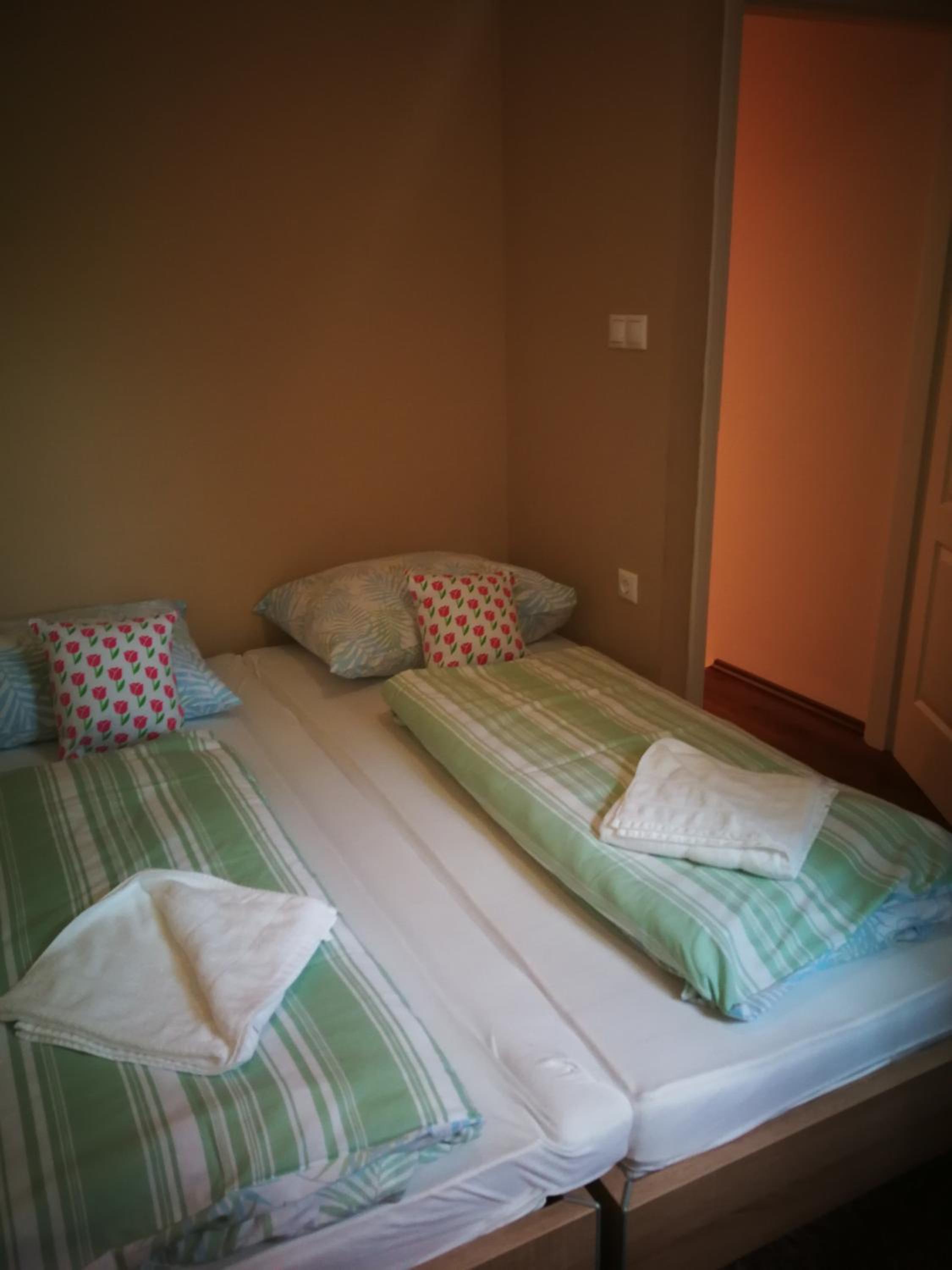 Studio Apartment photo 1