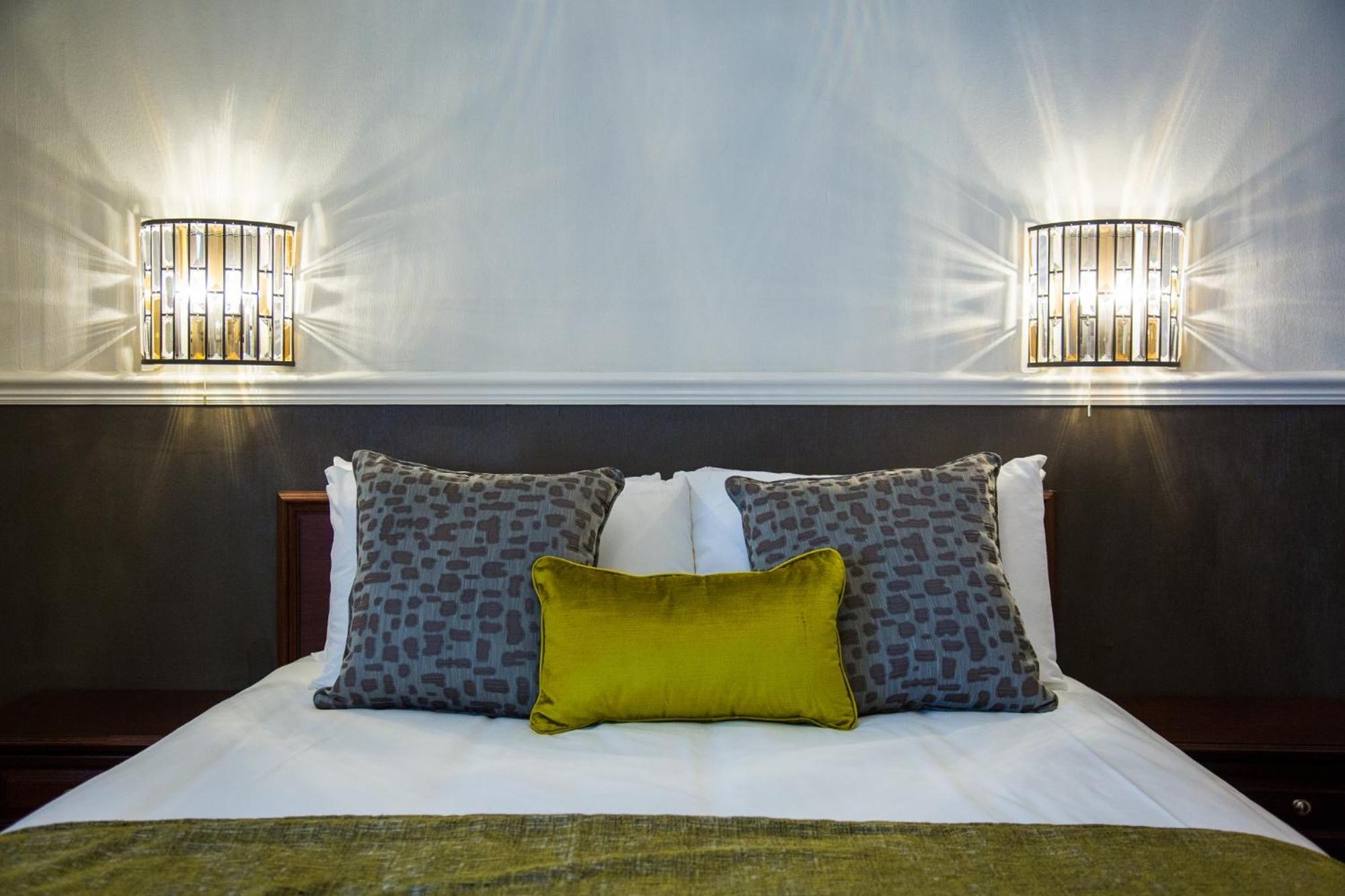 Basic Double Room photo 2