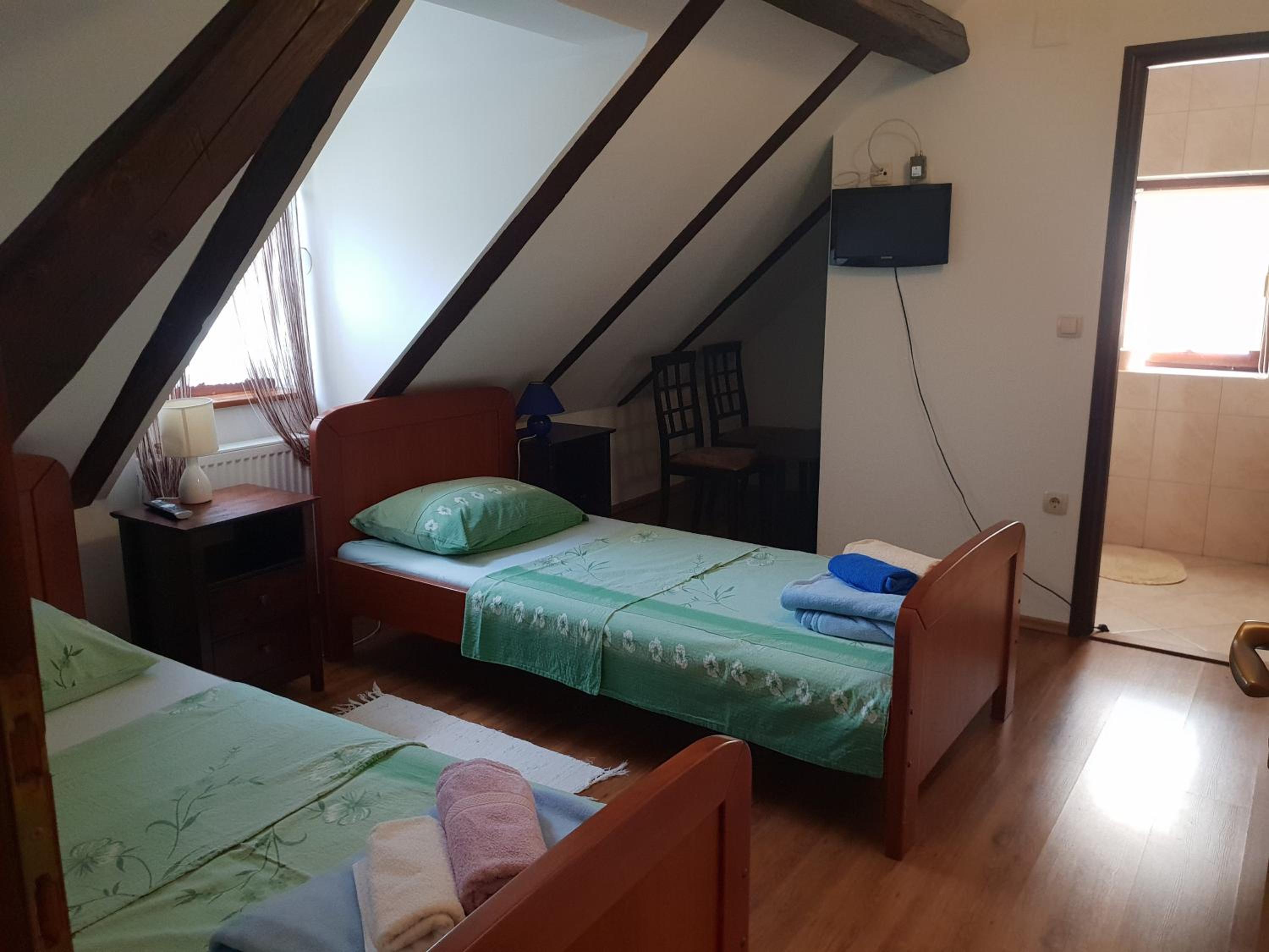 Deluxe Double or Twin Room - Photo 1
