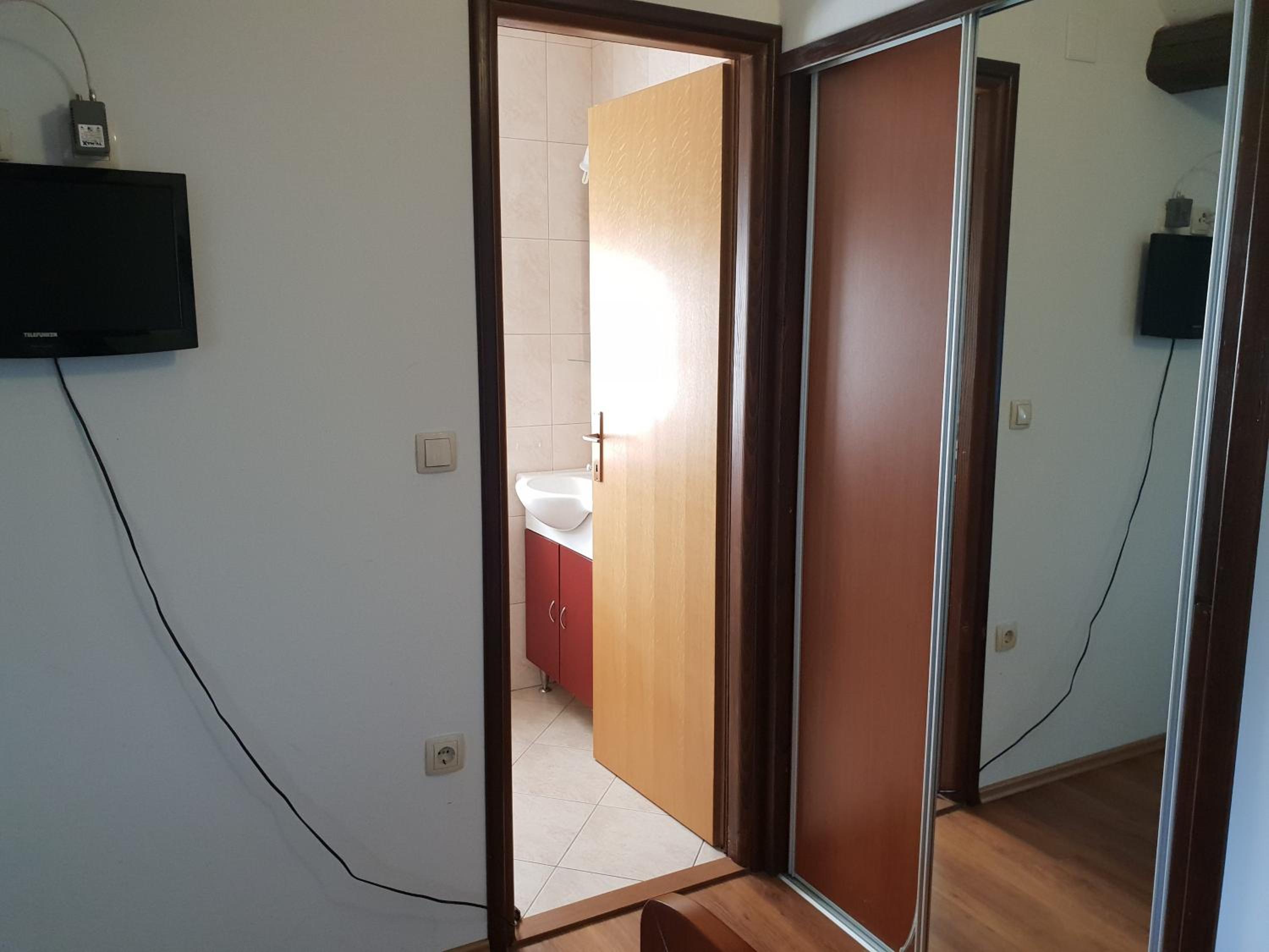 Deluxe Double or Twin Room - Photo 3