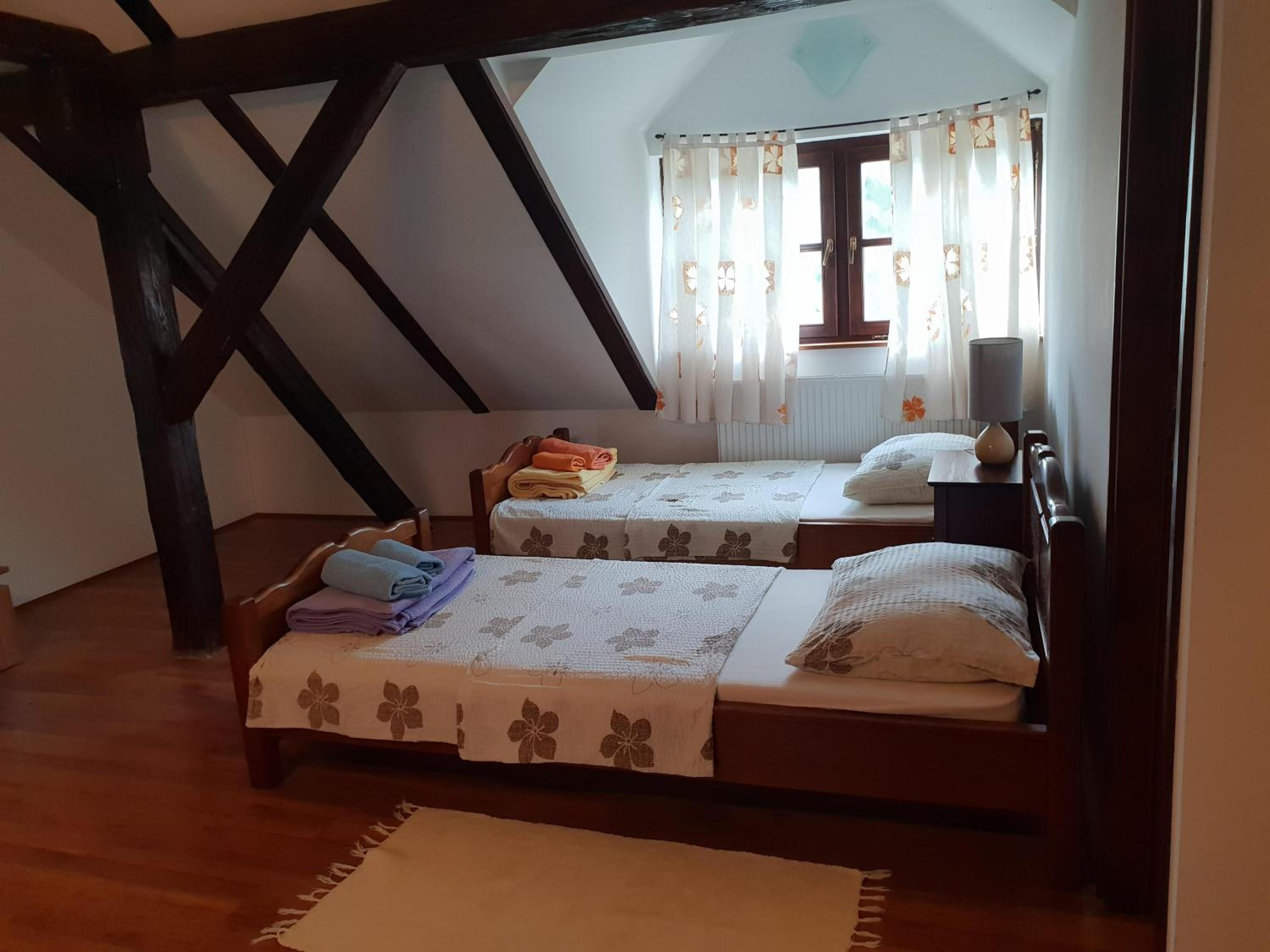 Triple Room with Garden View - Photo 8