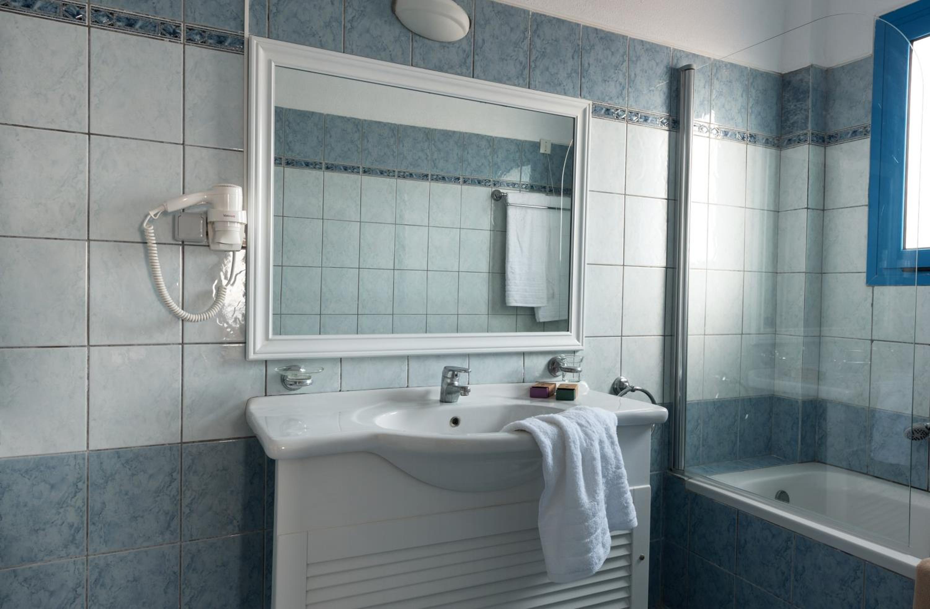 Luxury Maisonette with Partial Sea View photo 2