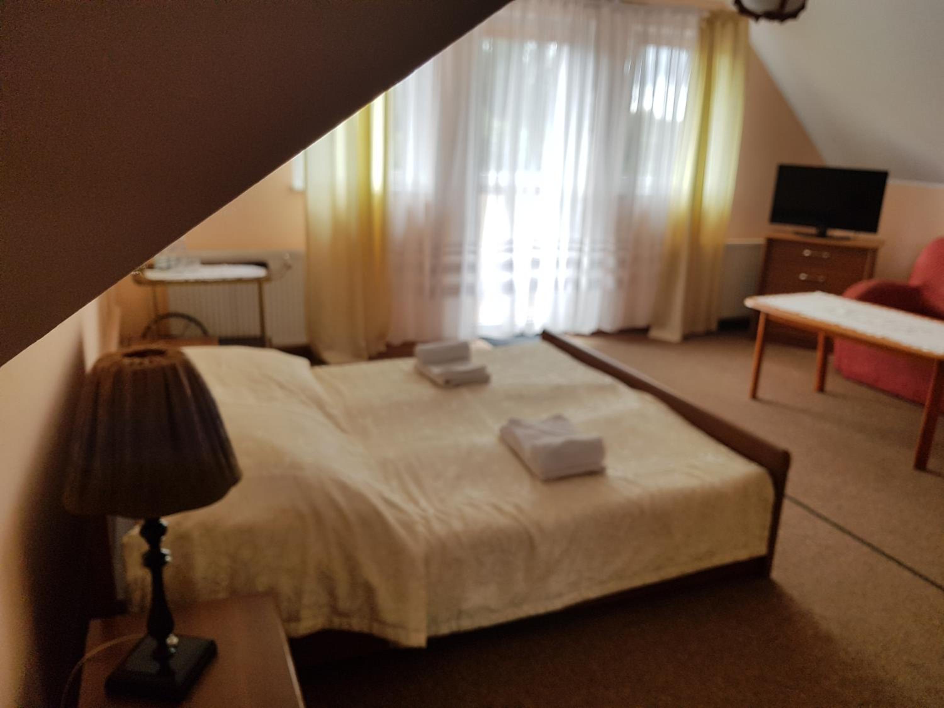Suite - Photo 3