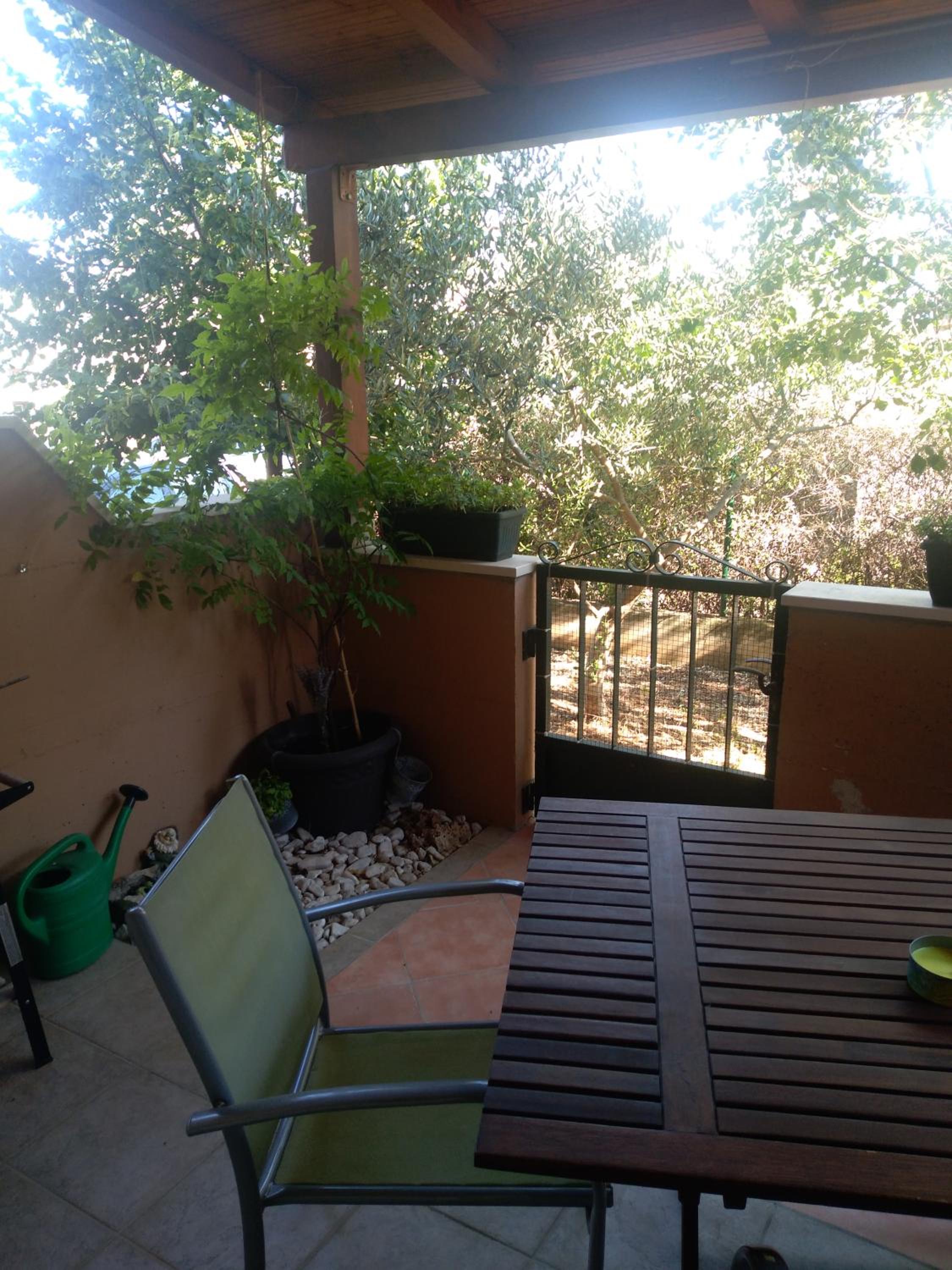 Apartment with Terrace - Photo 20
