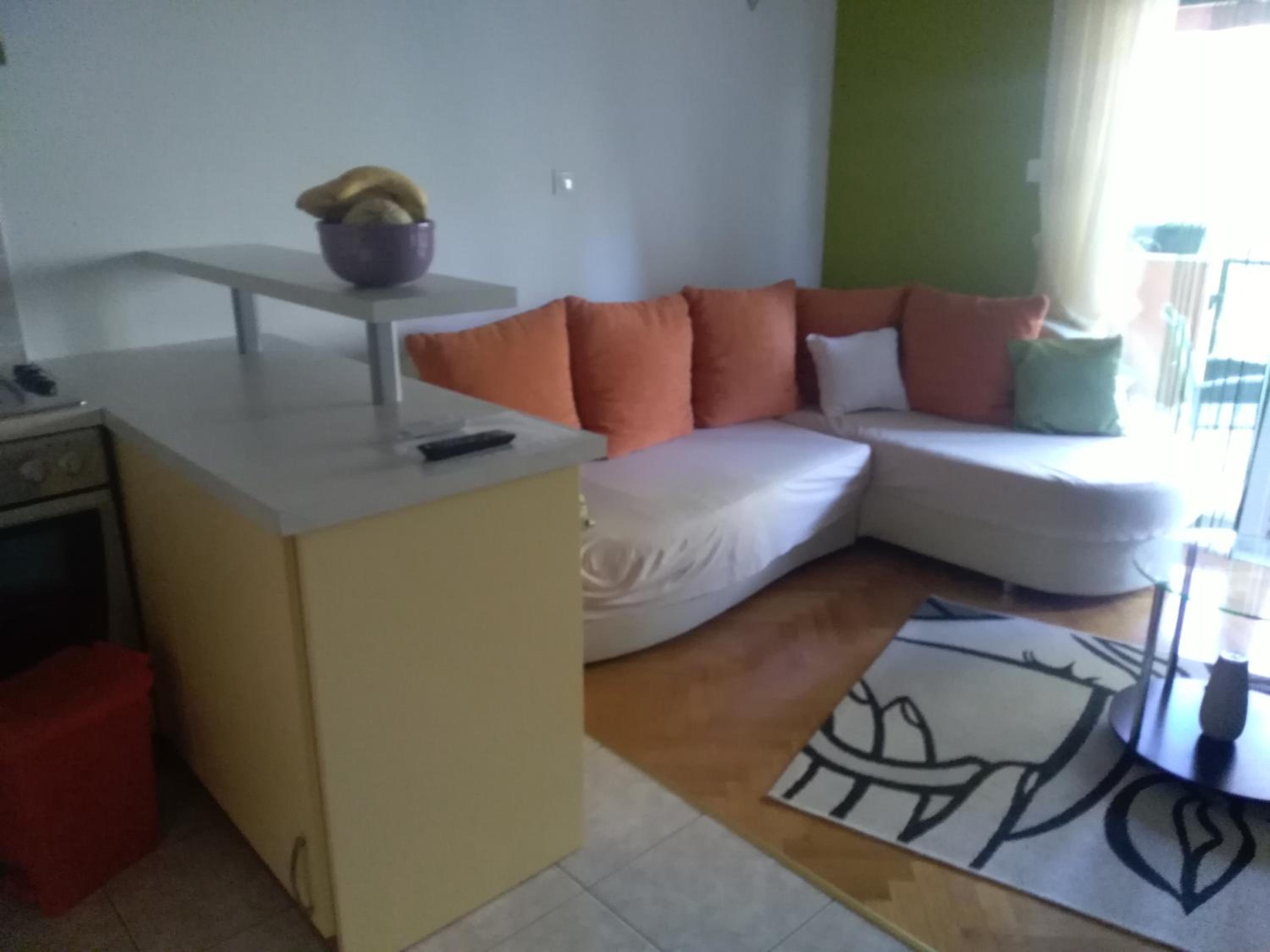 Apartment with Terrace - Photo 22