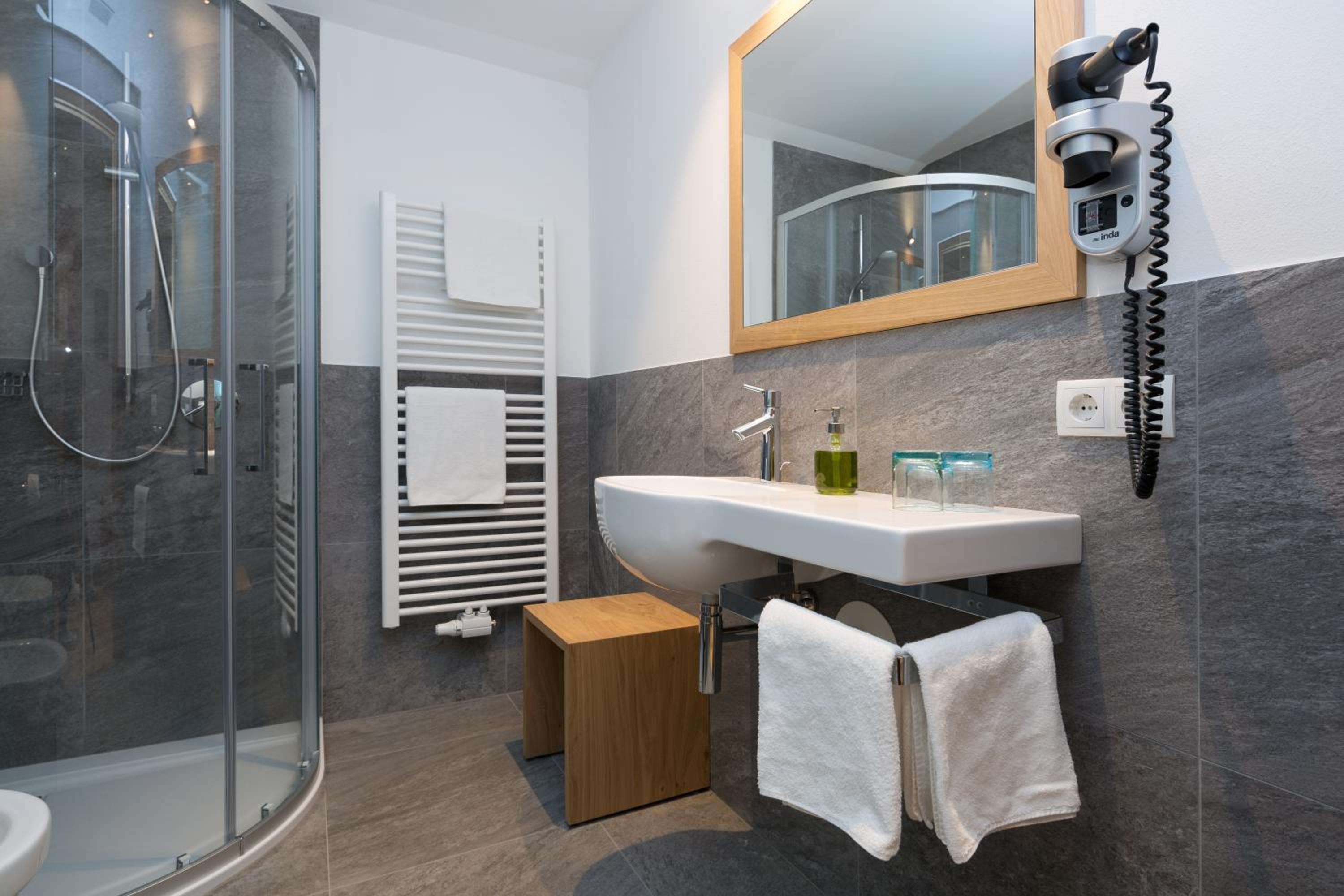 Standard Single Room photo 2