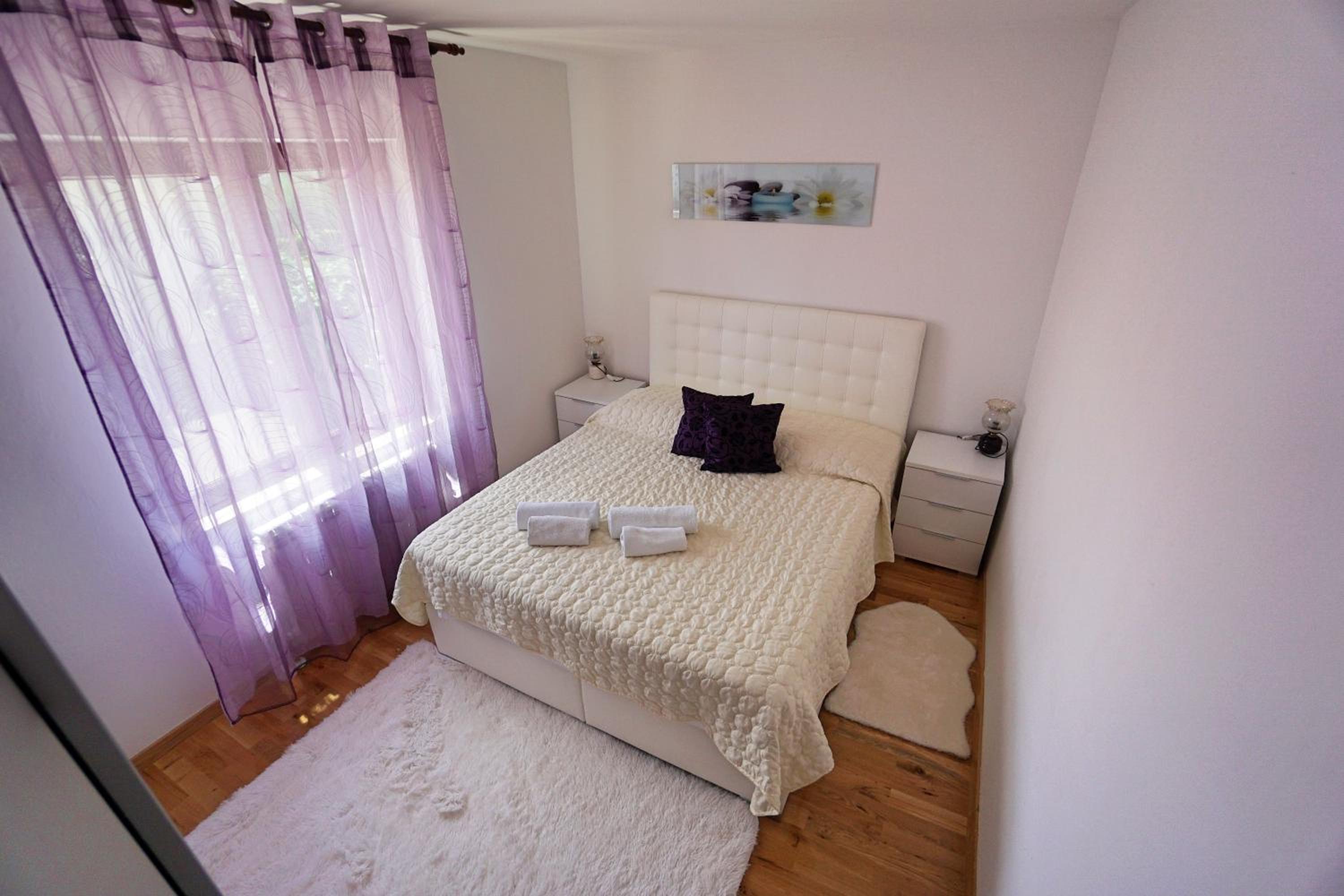 Two-Bedroom Apartment (3 Adults) photo 1
