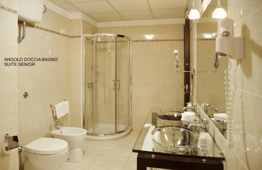 Suite - Photo 2